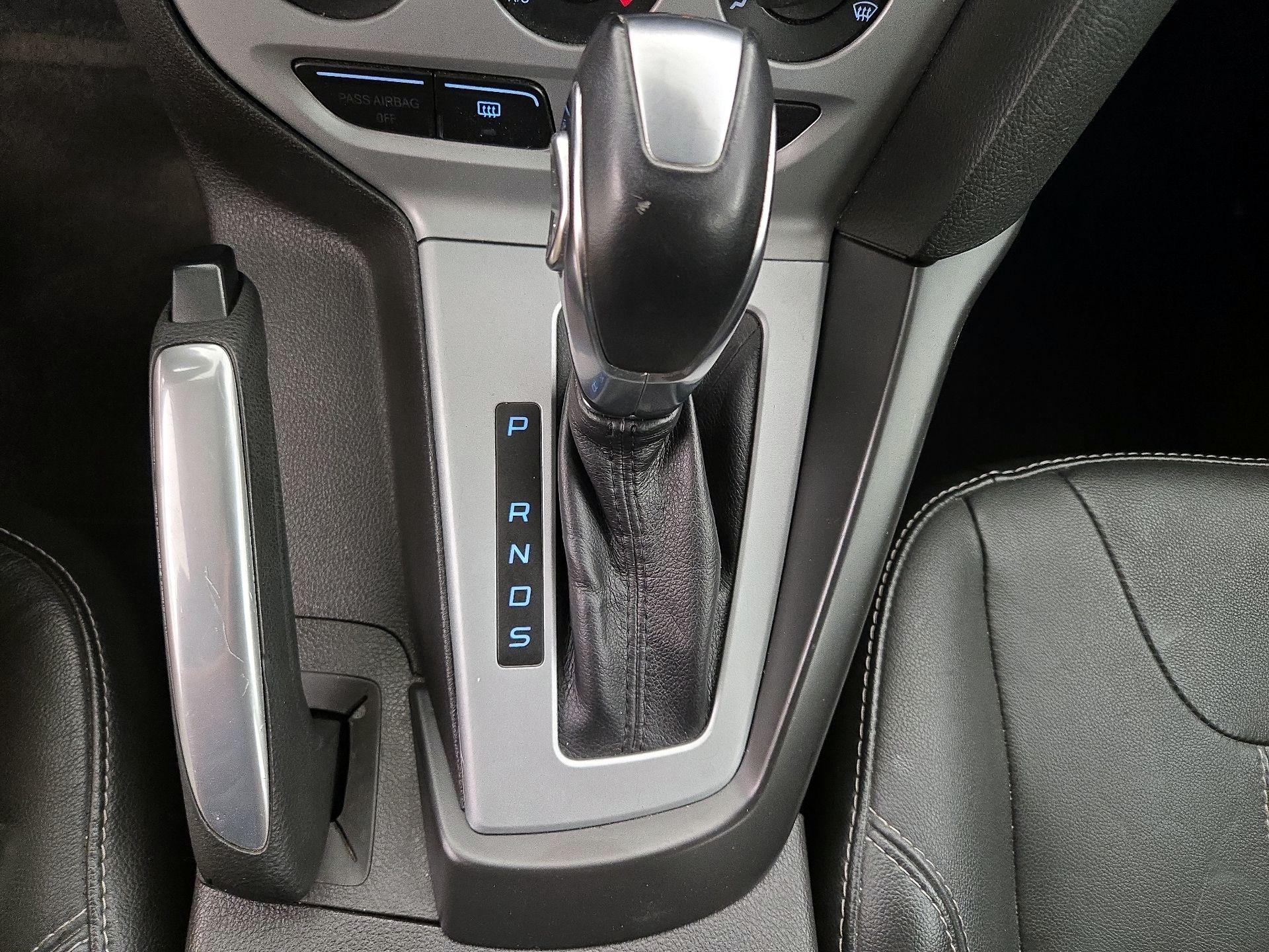Thumbnail: 2014 Ford Focus - 17
