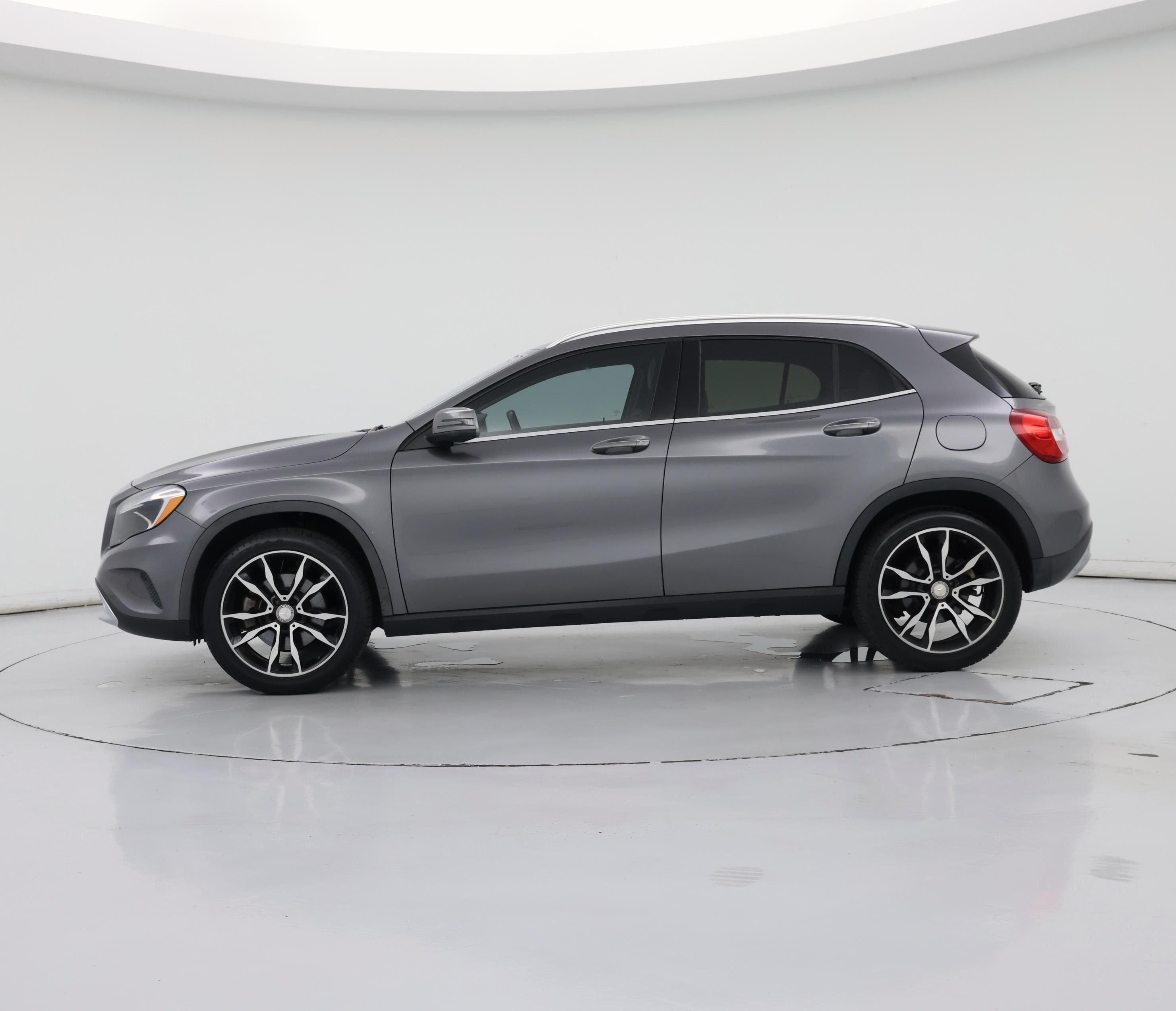 Thumbnail: 2016 Mercedes-Benz GLA - 3