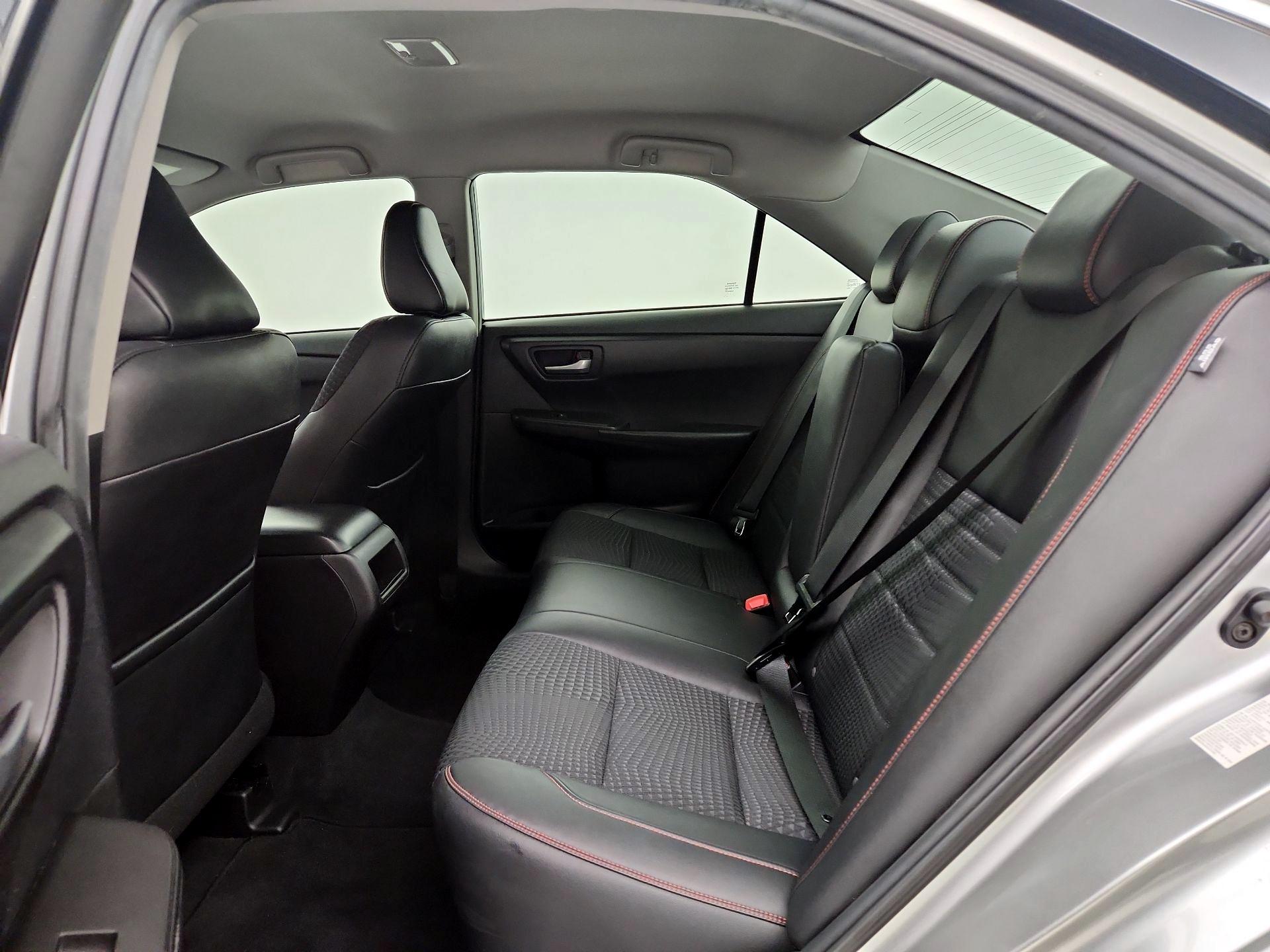 Thumbnail: 2015 Toyota Camry - 19