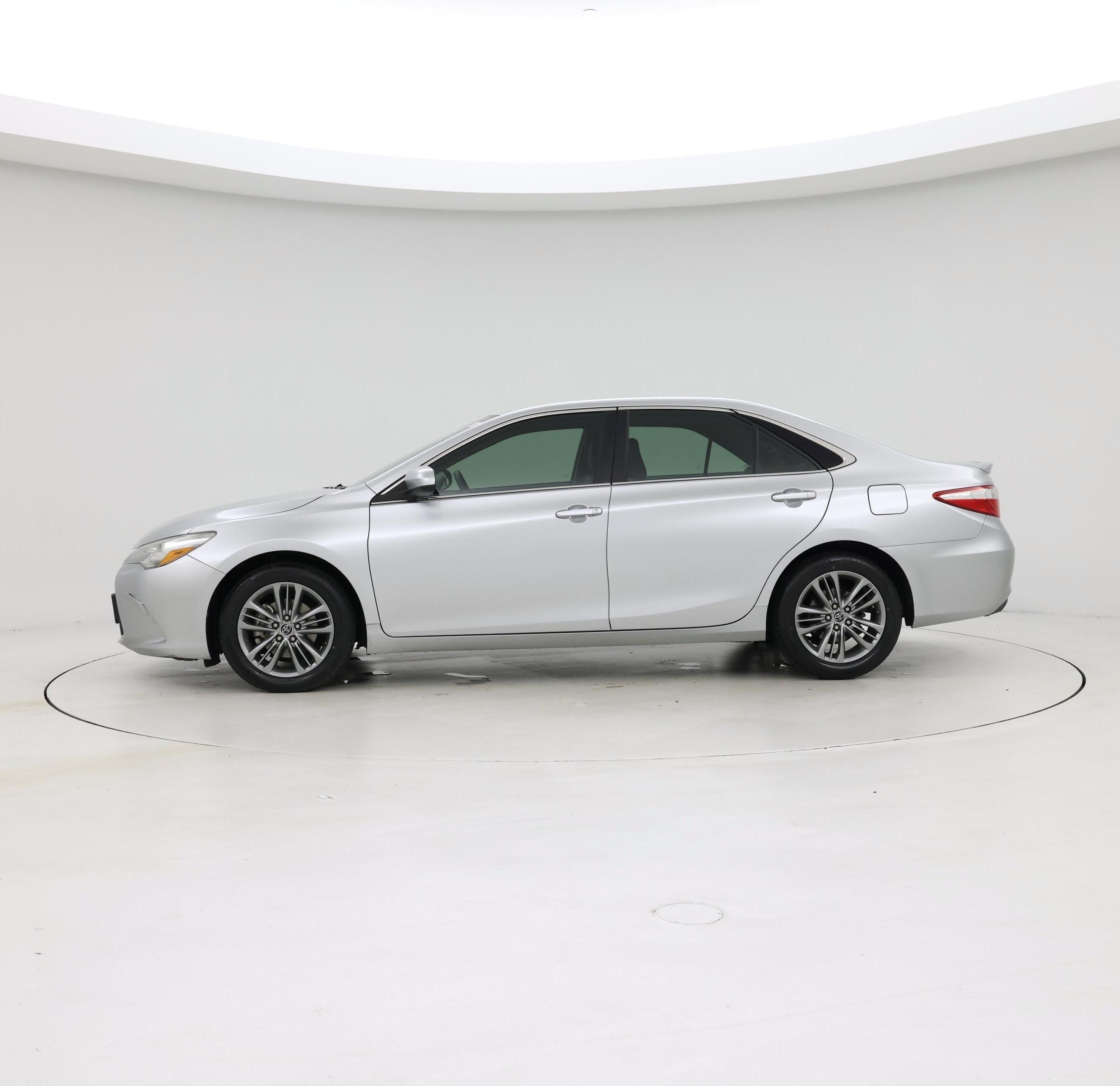 Thumbnail: 2015 Toyota Camry - 3
