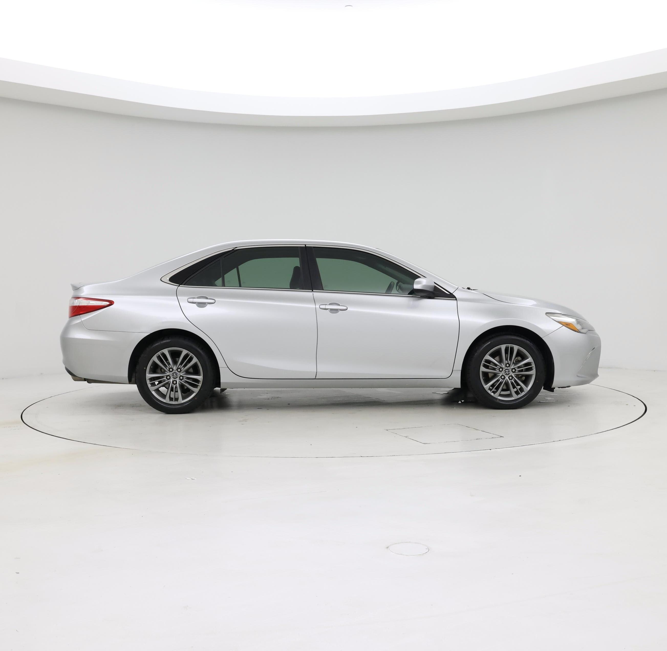 Thumbnail: 2015 Toyota Camry - 7