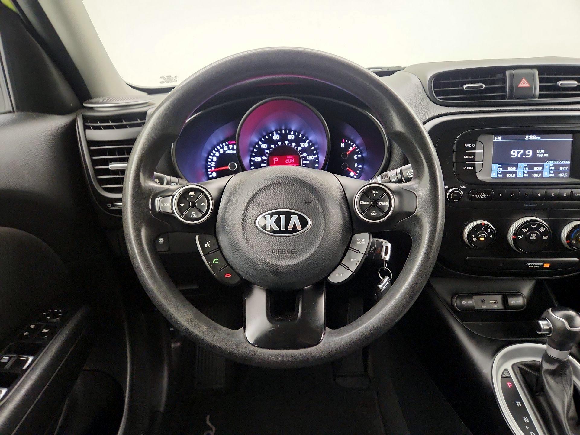 Thumbnail: 2017 Kia Soul - 10