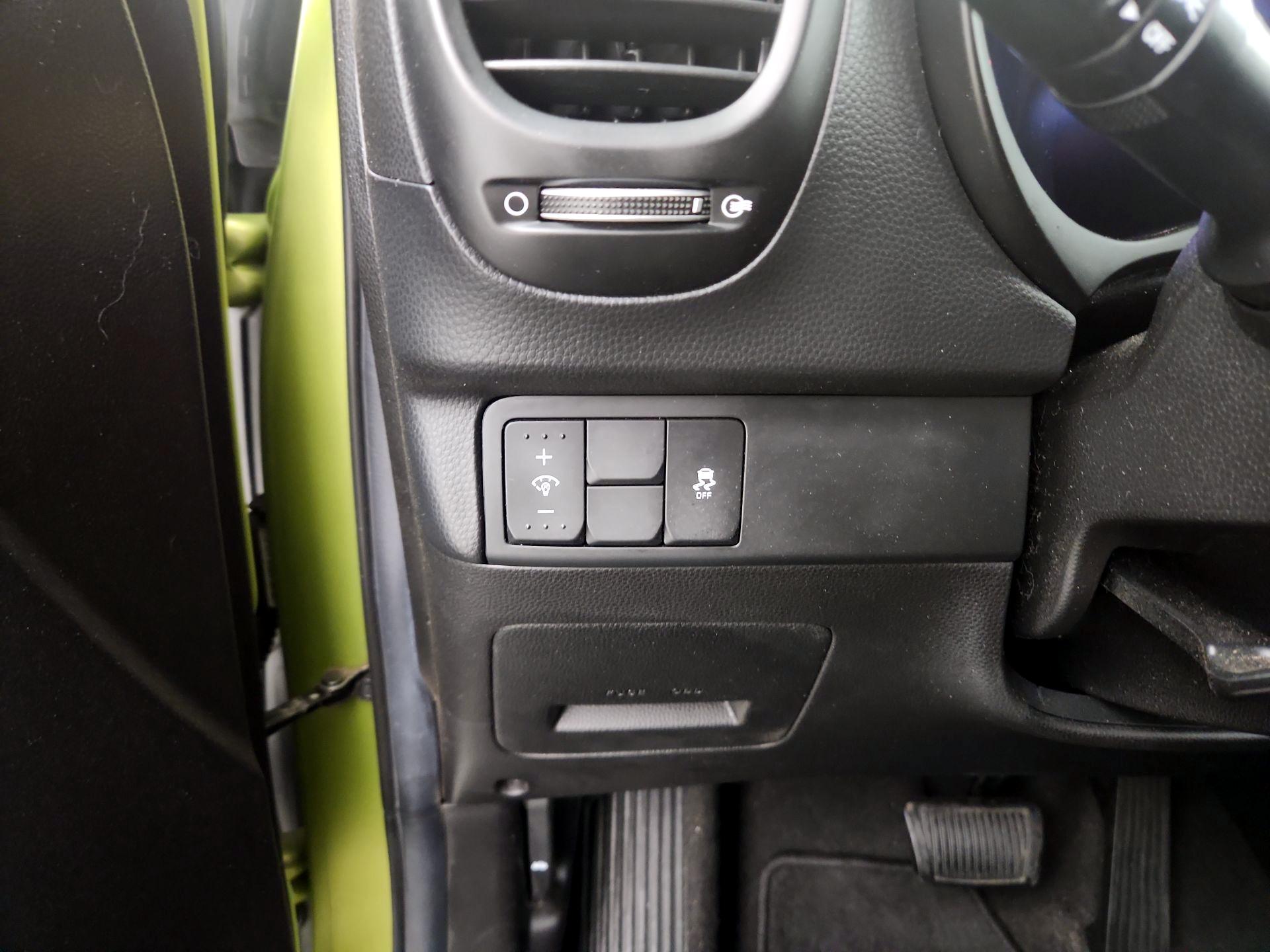 Thumbnail: 2017 Kia Soul - 13