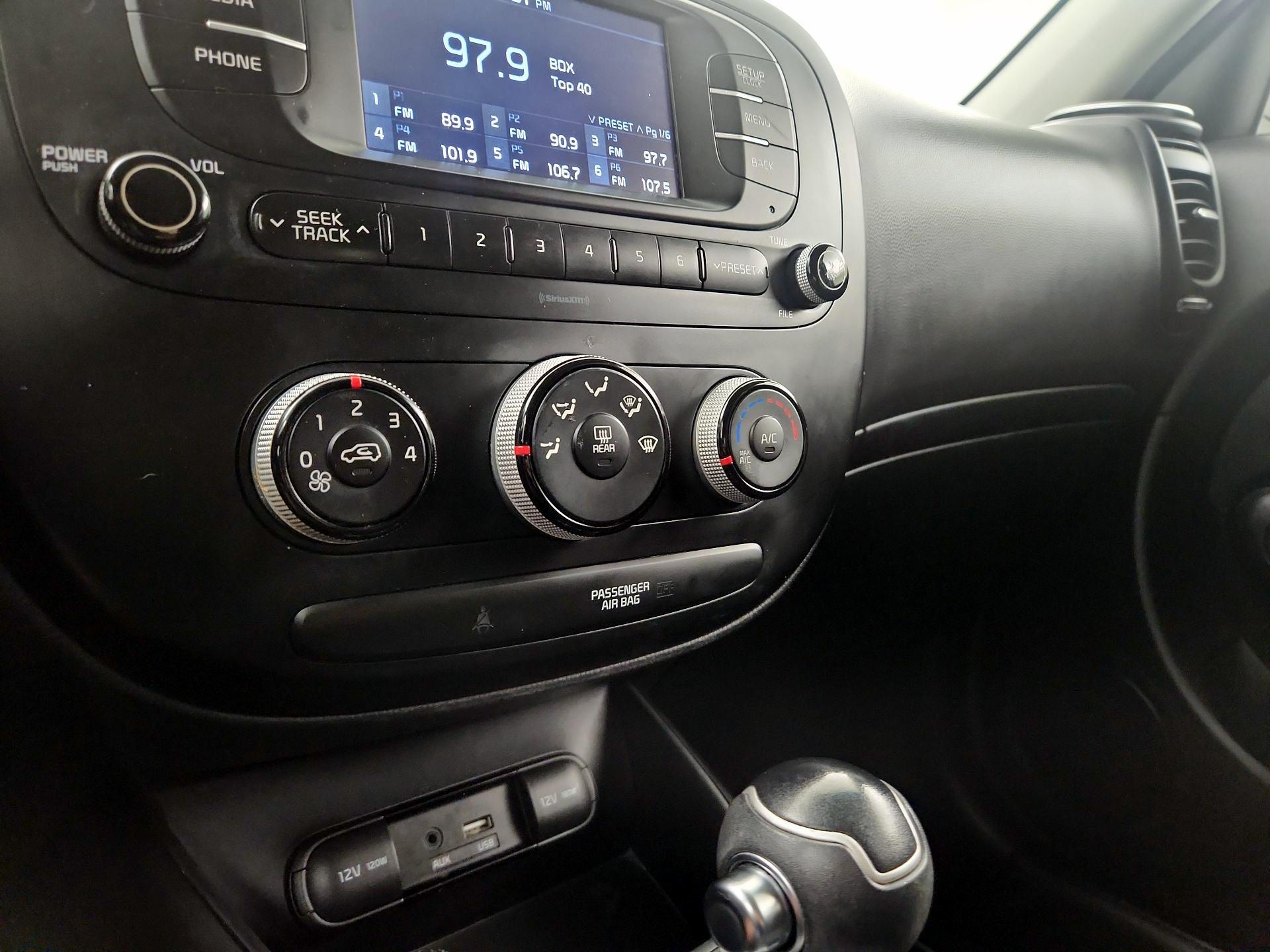 Thumbnail: 2017 Kia Soul - 15