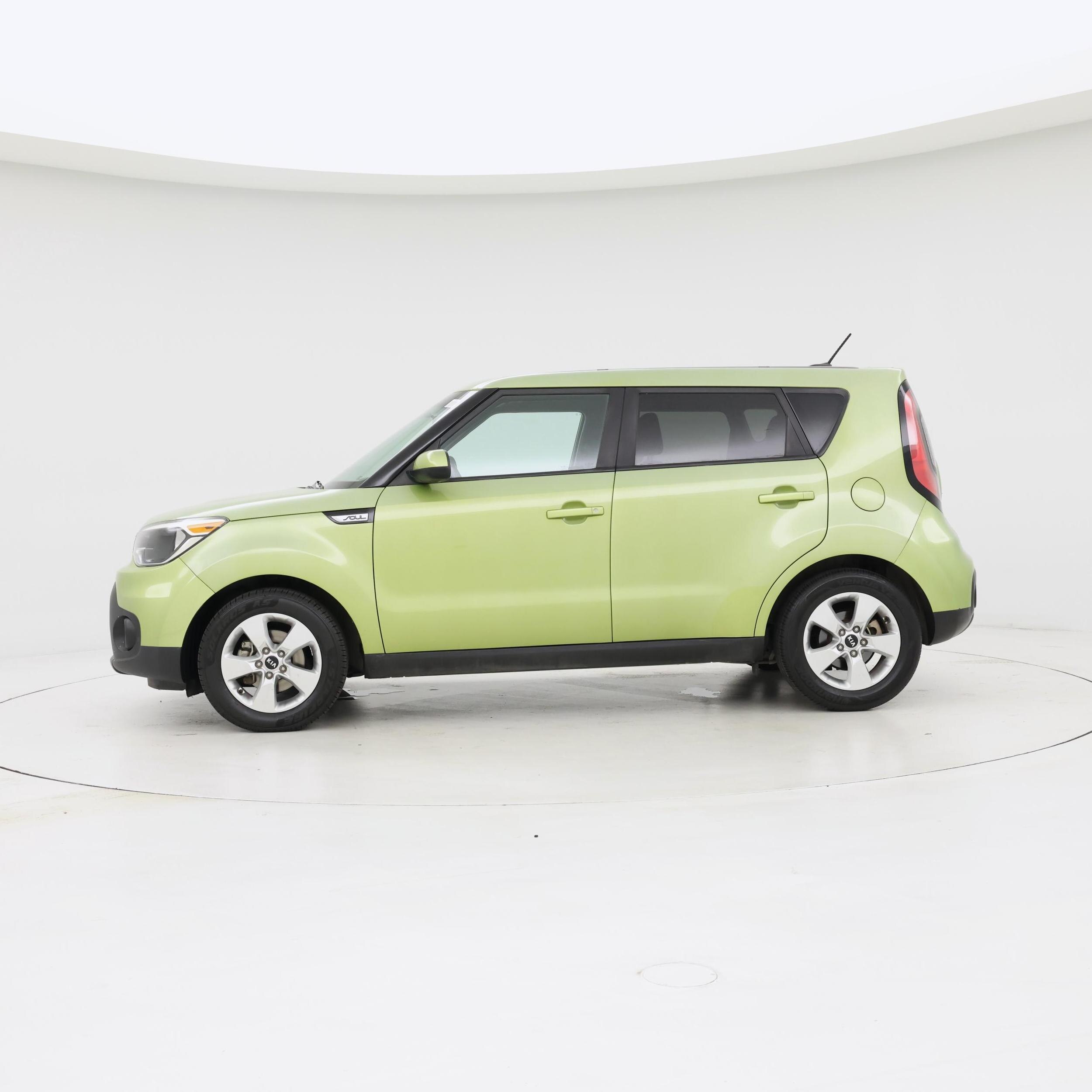 Thumbnail: 2017 Kia Soul - 3