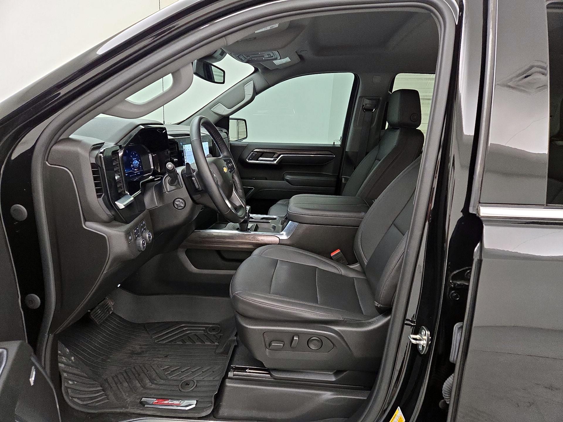 Thumbnail: 2023 Chevrolet Silverado 1500 - 11