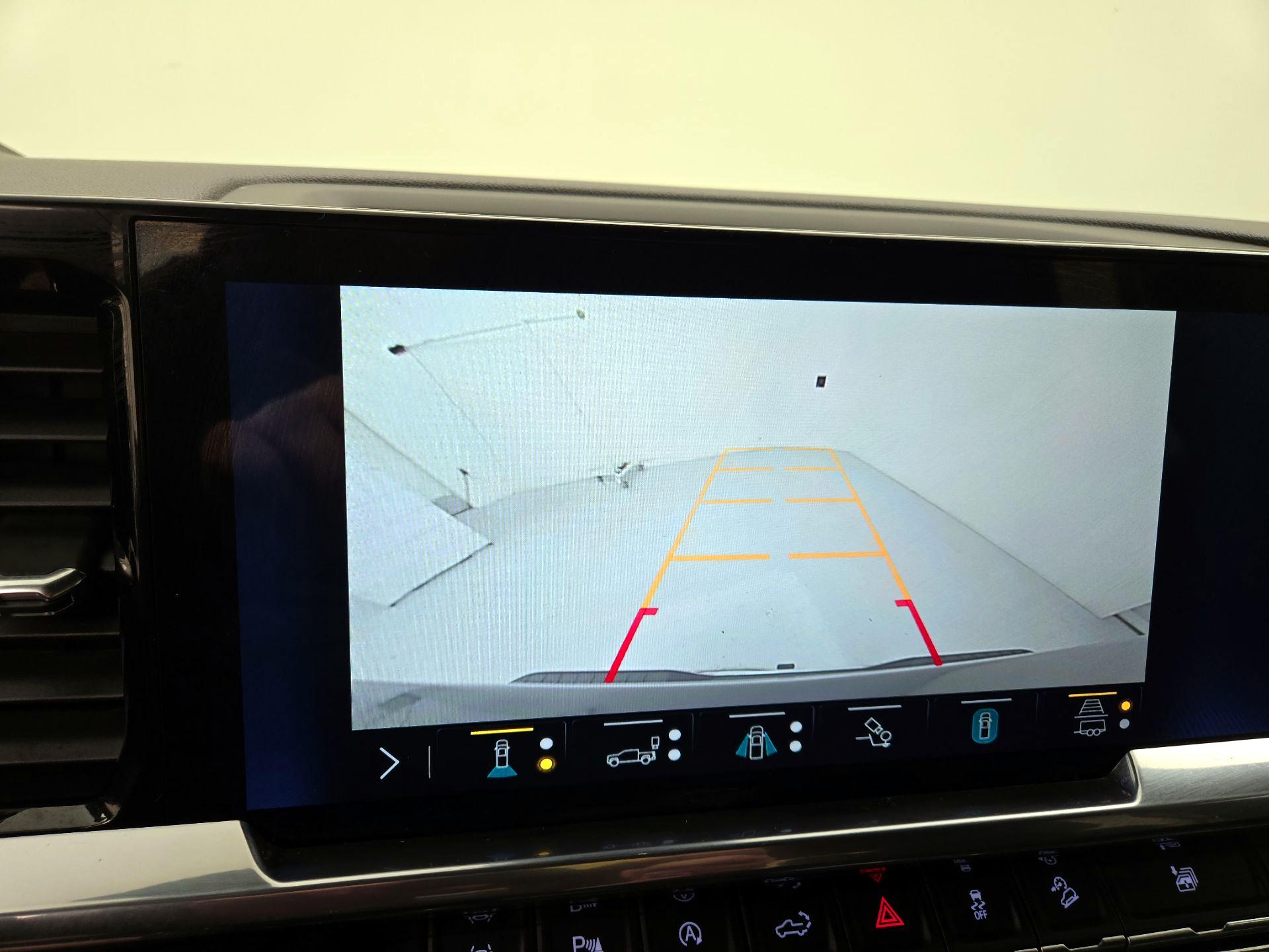 Thumbnail: 2023 Chevrolet Silverado 1500 - 15