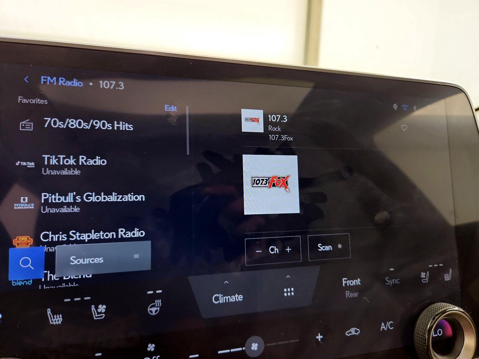 Thumbnail: 2023 Lexus RX - 16