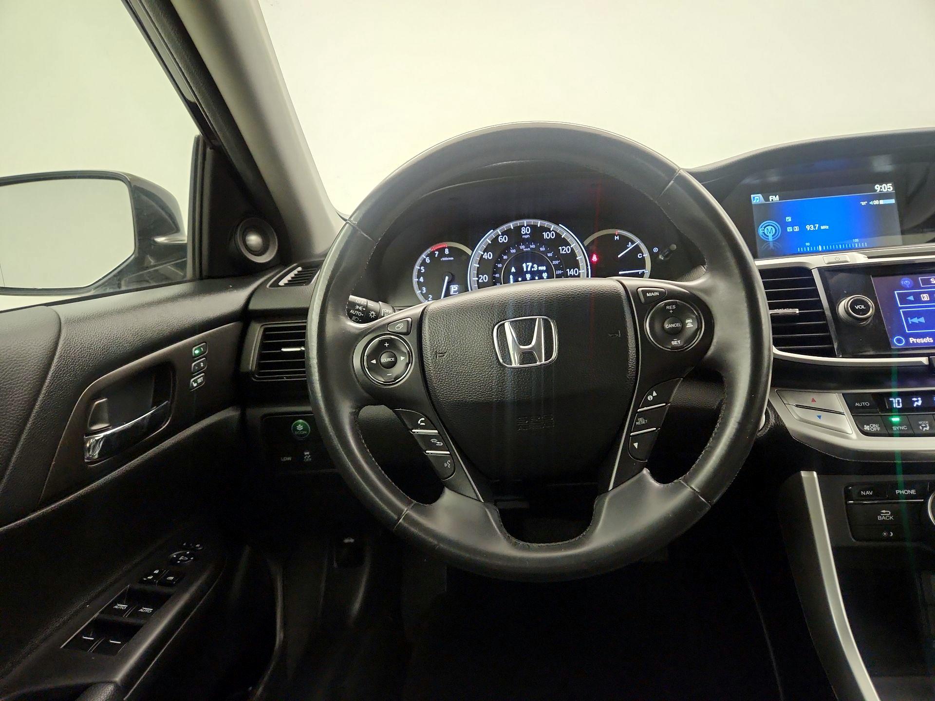 Thumbnail: 2013 Honda Accord - 10