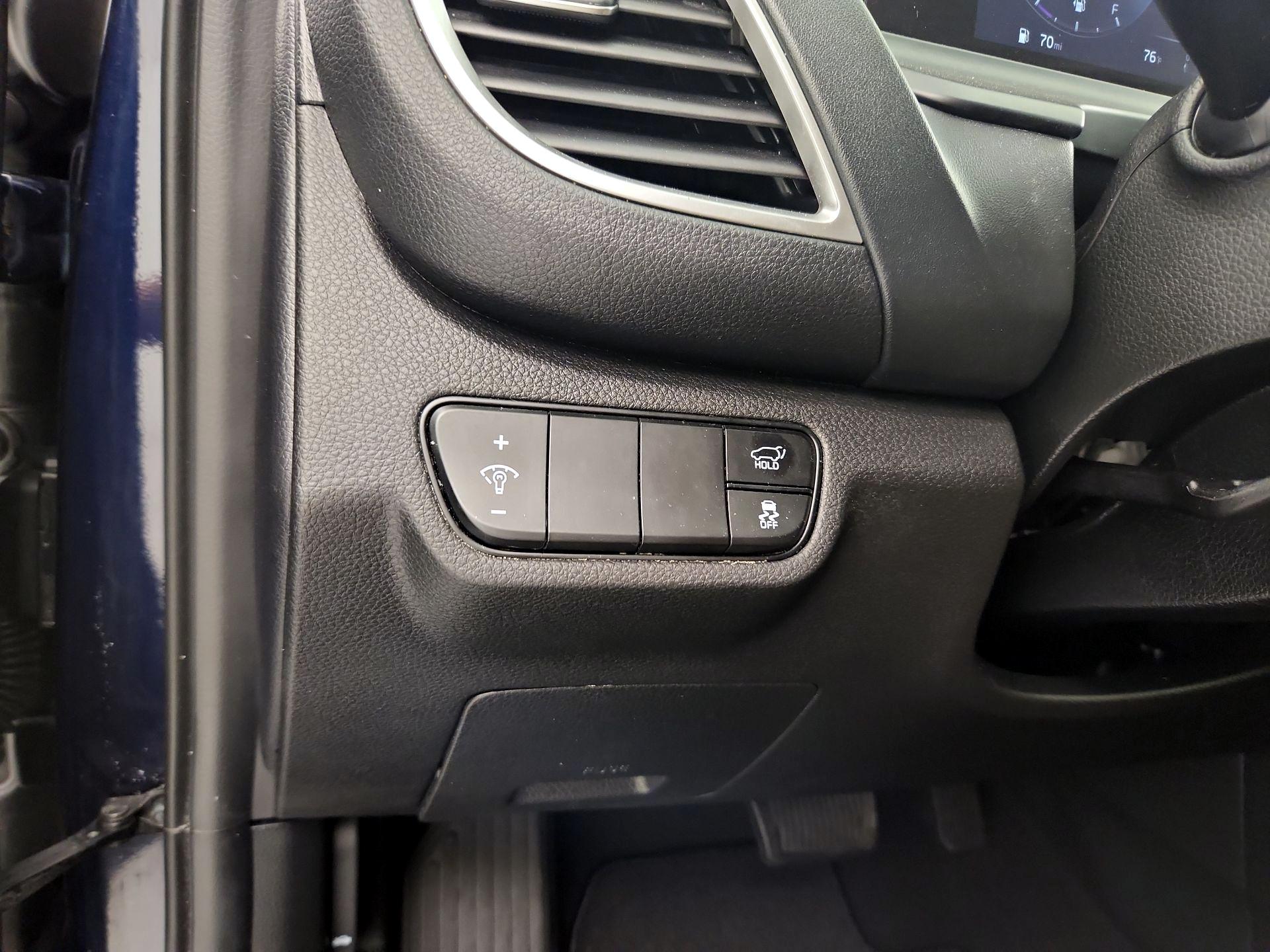 Thumbnail: 2024 Kia Seltos - 13