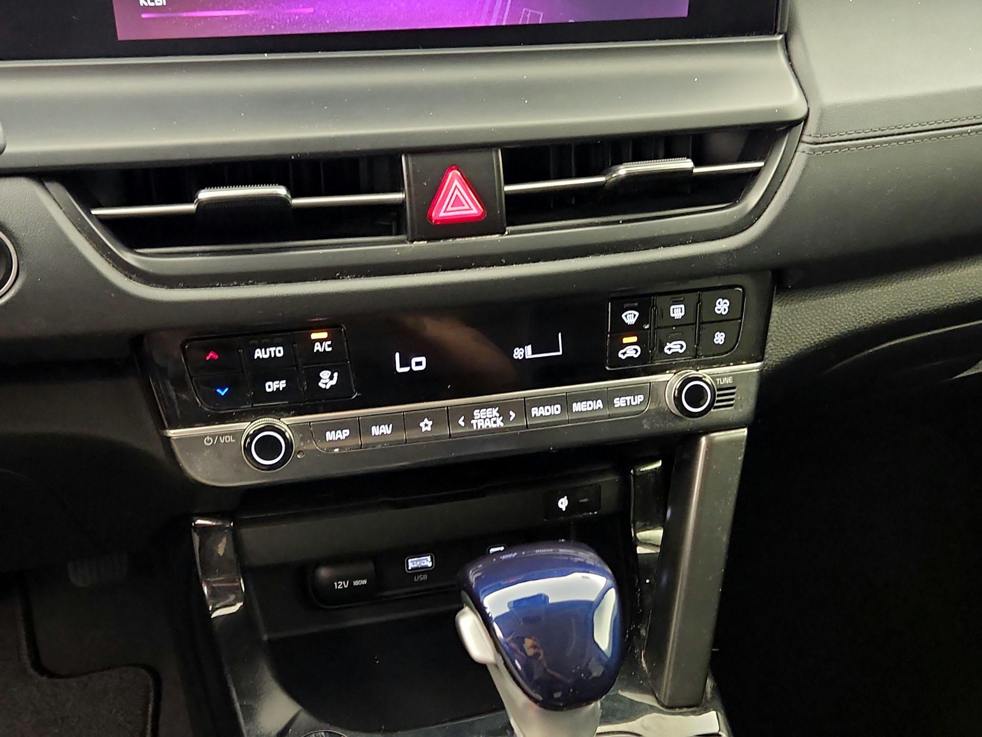 Thumbnail: 2024 Kia Seltos - 17