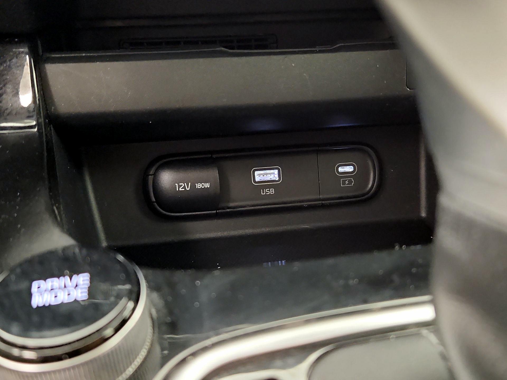 Thumbnail: 2024 Kia Seltos - 19