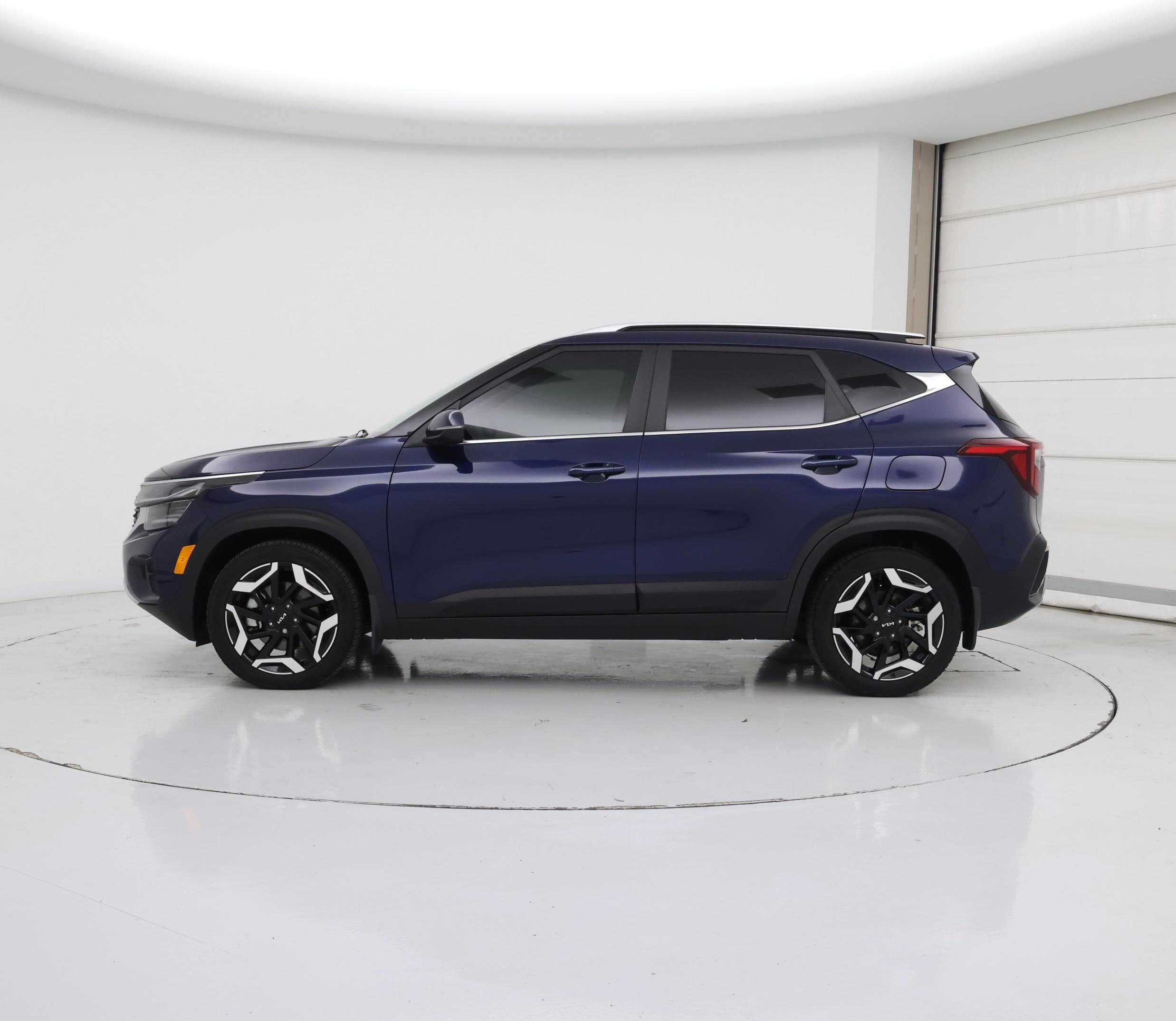 Thumbnail: 2024 Kia Seltos - 3