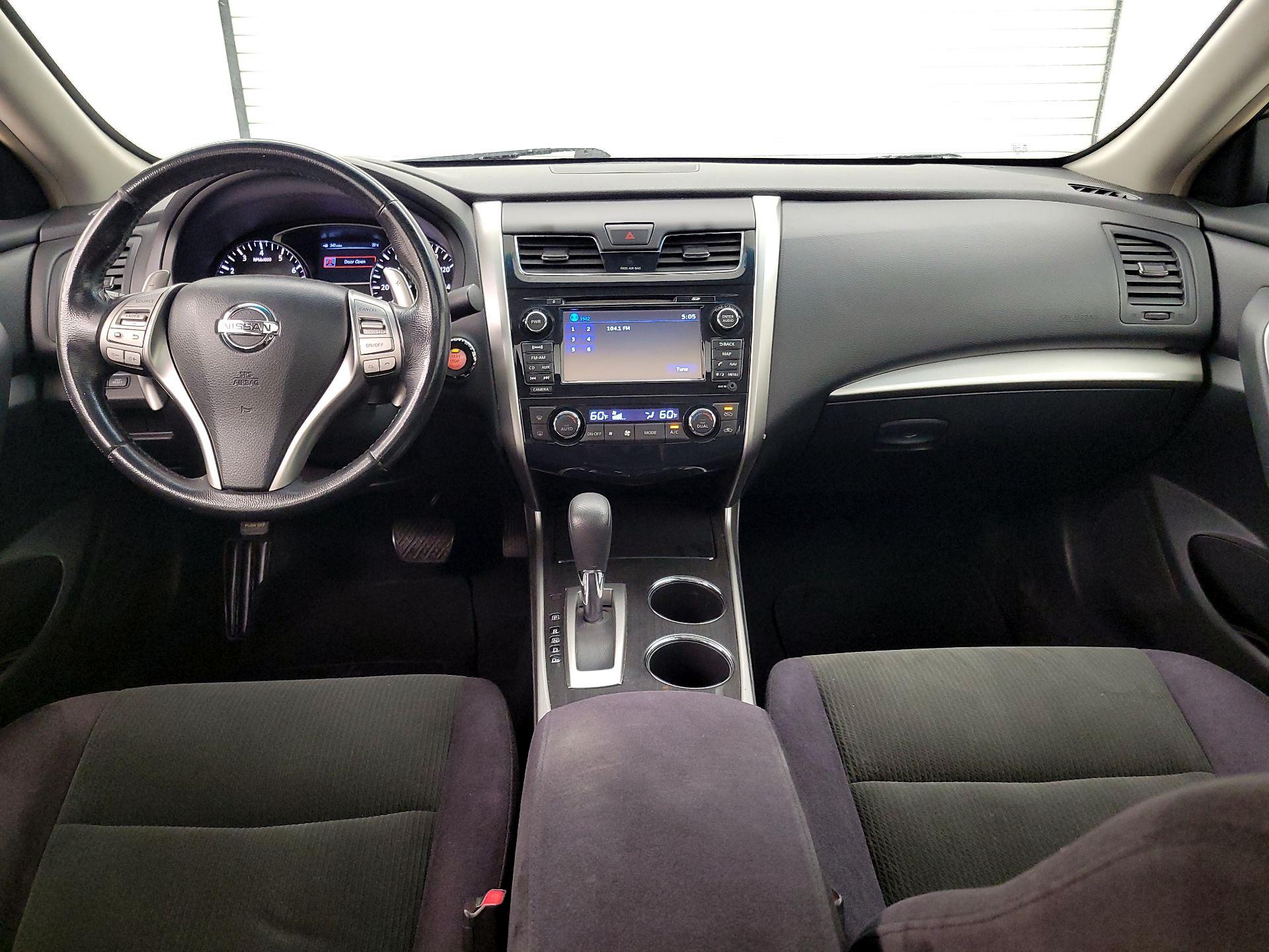 Thumbnail: 2013 Nissan Altima - 9