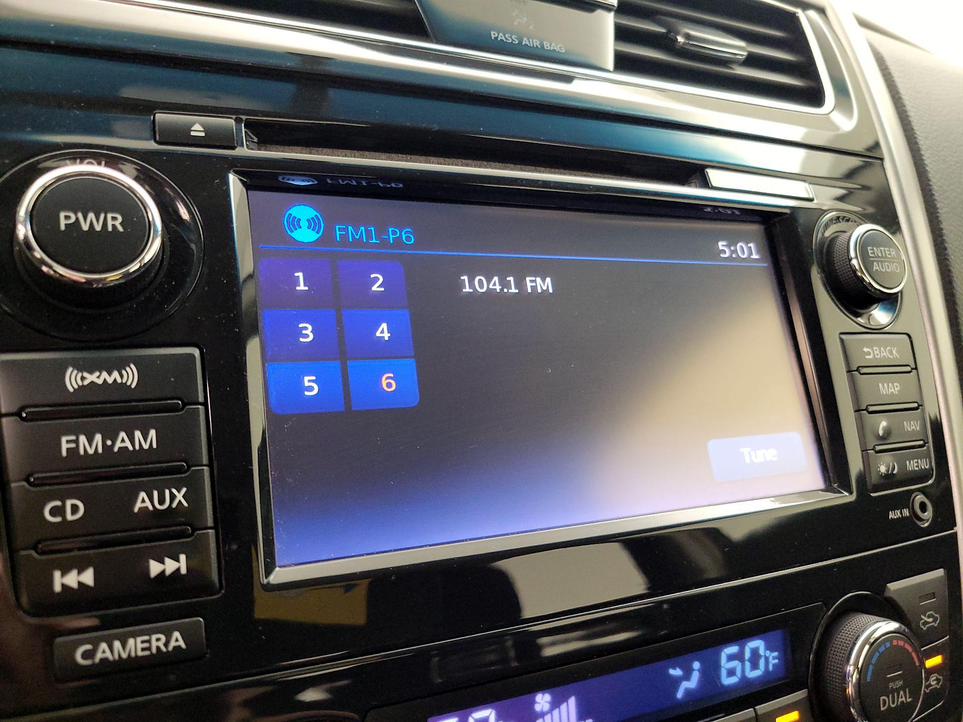 Thumbnail: 2013 Nissan Altima - 16