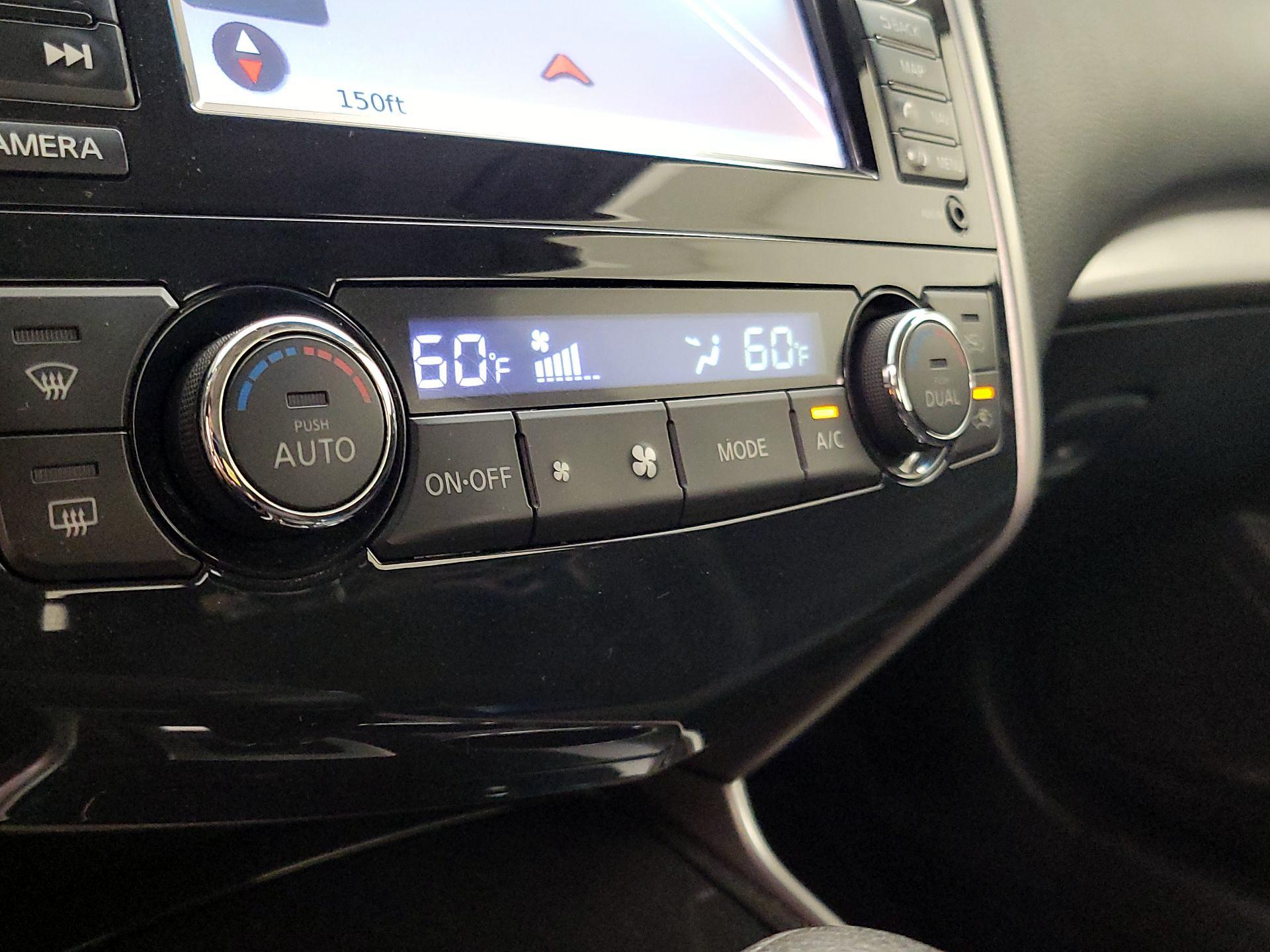 Thumbnail: 2013 Nissan Altima - 17