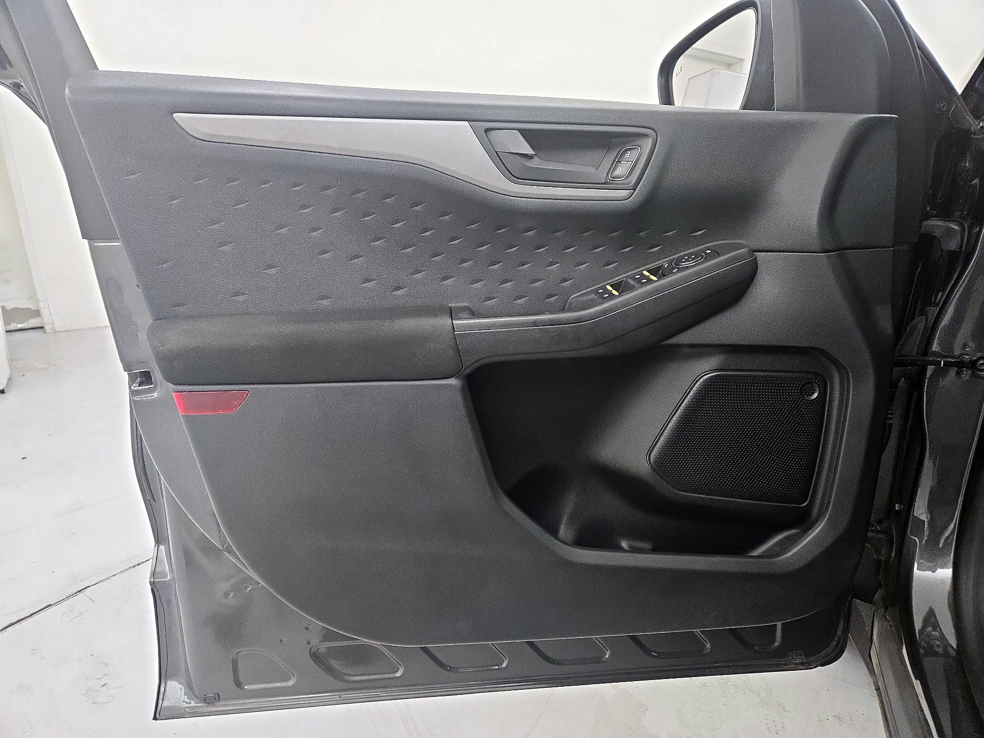 Thumbnail: 2020 Ford Escape - 12