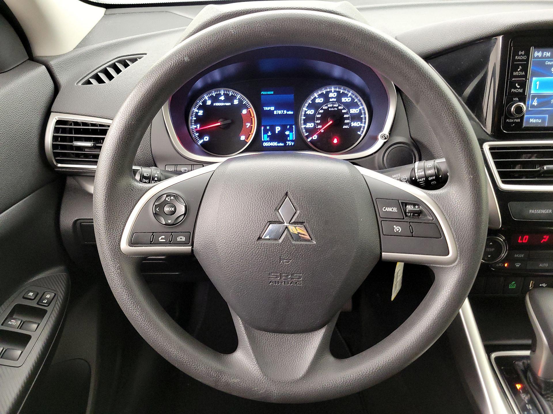 Thumbnail: 2020 Mitsubishi Eclipse Cross - 10