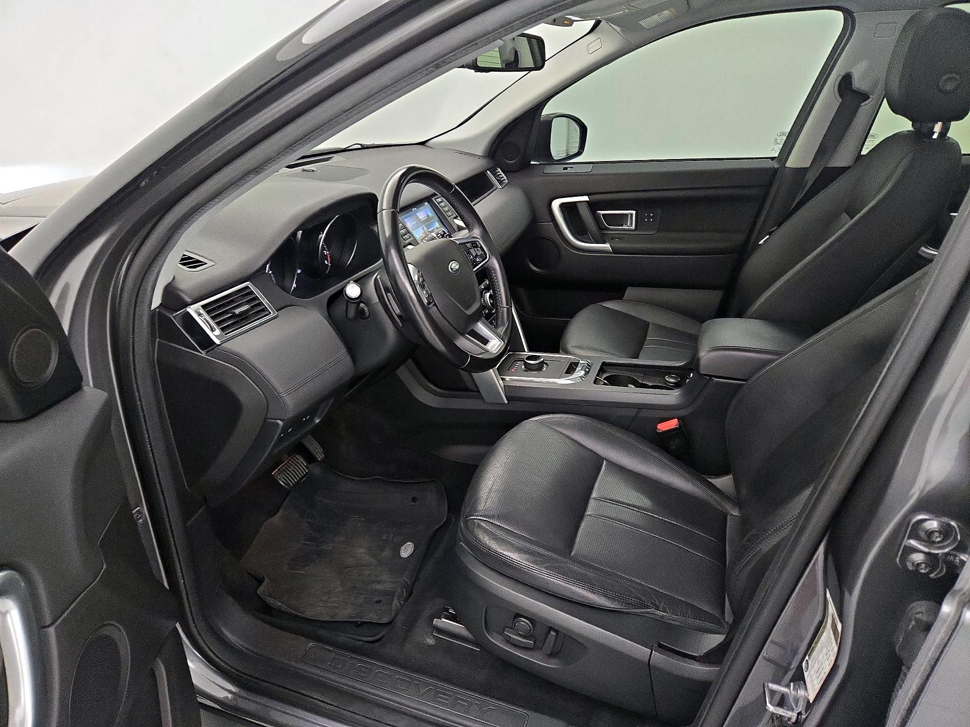 Thumbnail: 2019 Land Rover Discovery Sport - 11
