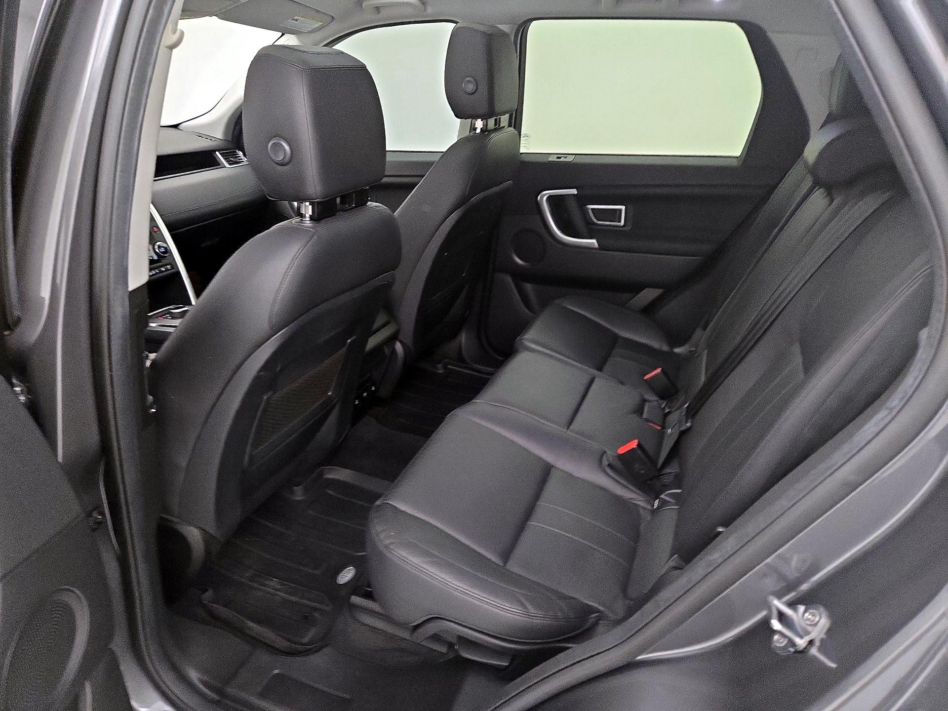 Thumbnail: 2019 Land Rover Discovery Sport - 20