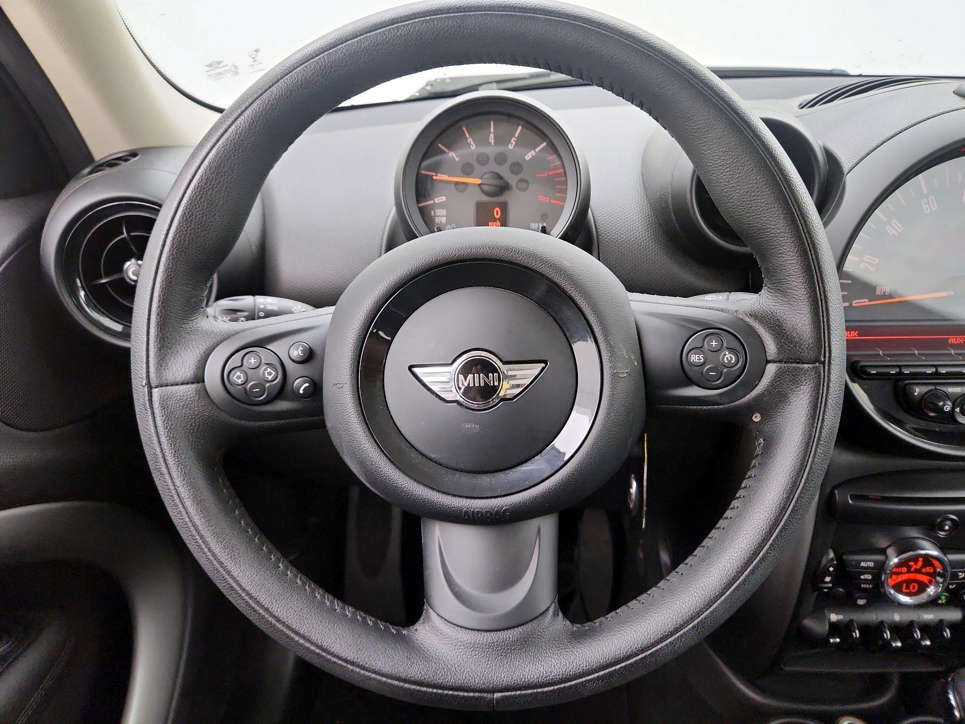 Thumbnail: 2016 MINI Cooper Countryman - 10
