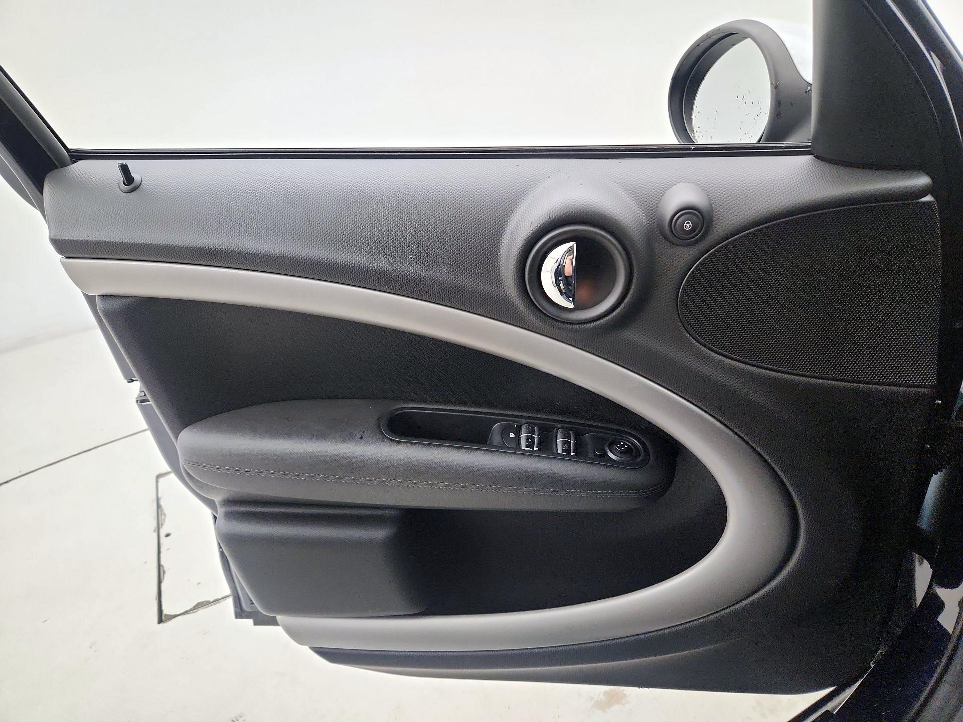 Thumbnail: 2016 MINI Cooper Countryman - 12