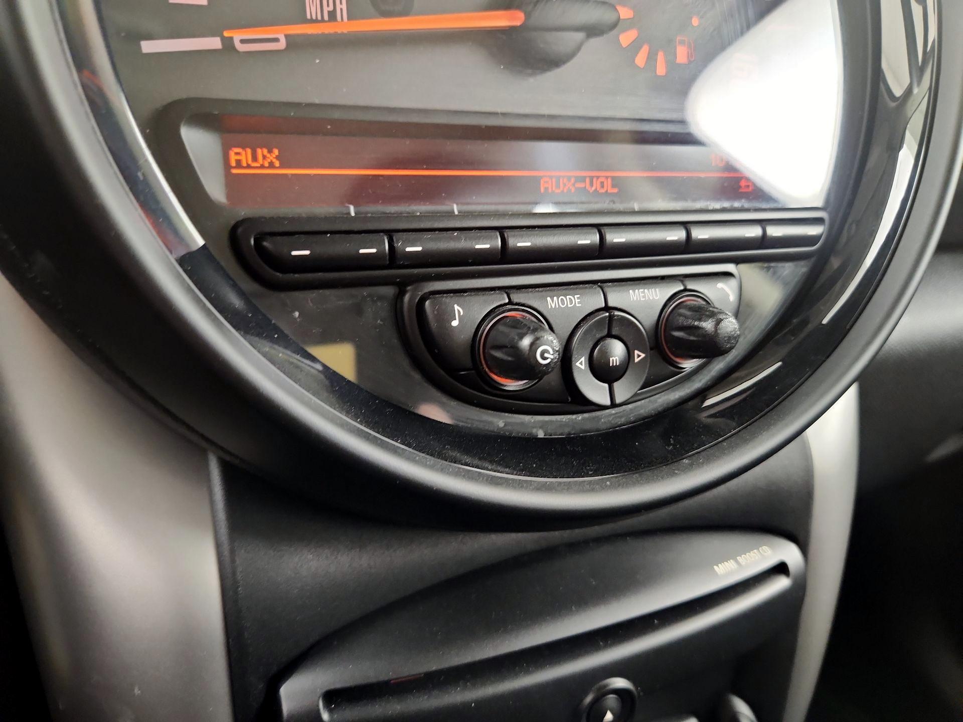 Thumbnail: 2016 MINI Cooper Countryman - 13