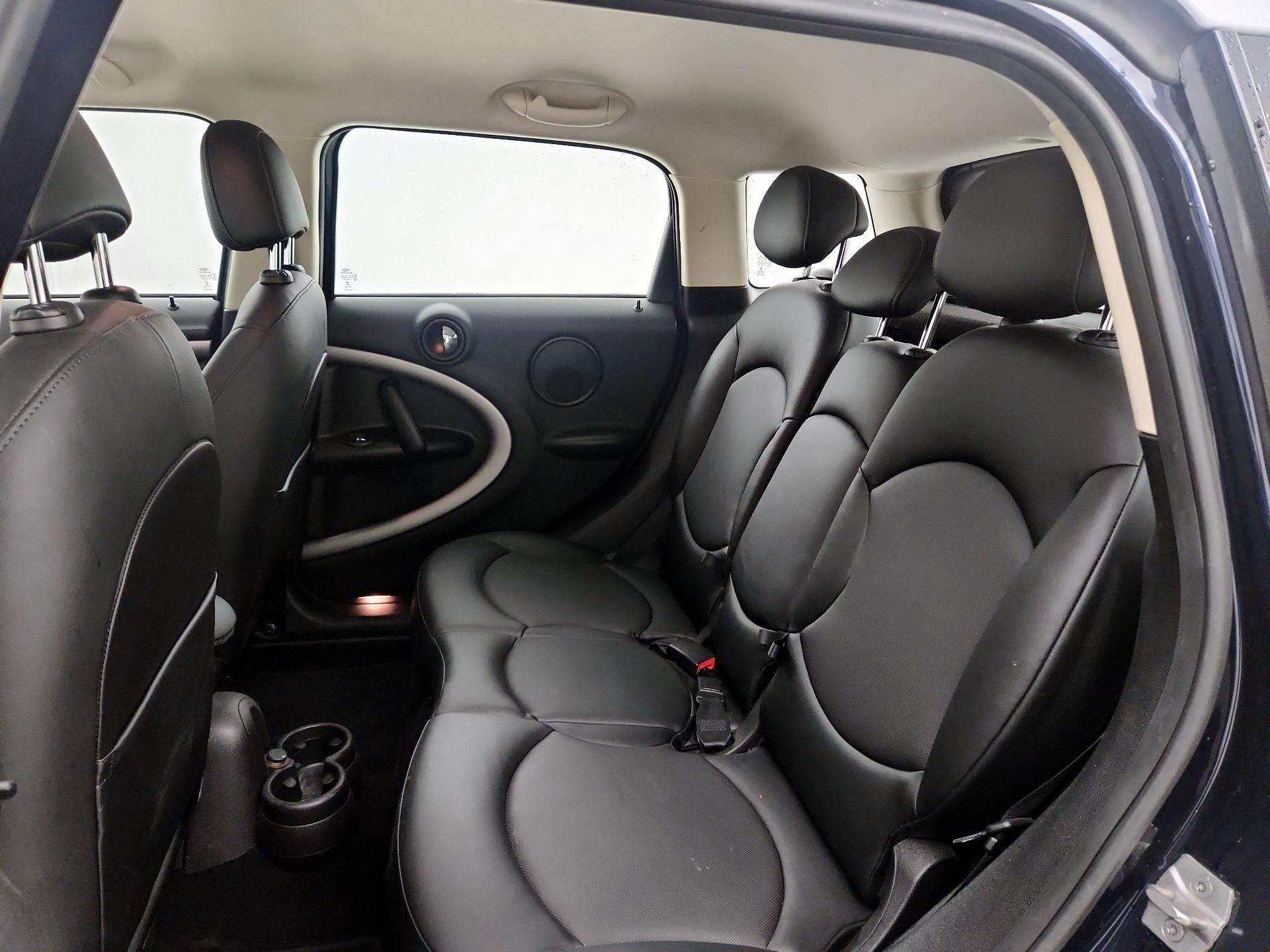 Thumbnail: 2016 MINI Cooper Countryman - 16