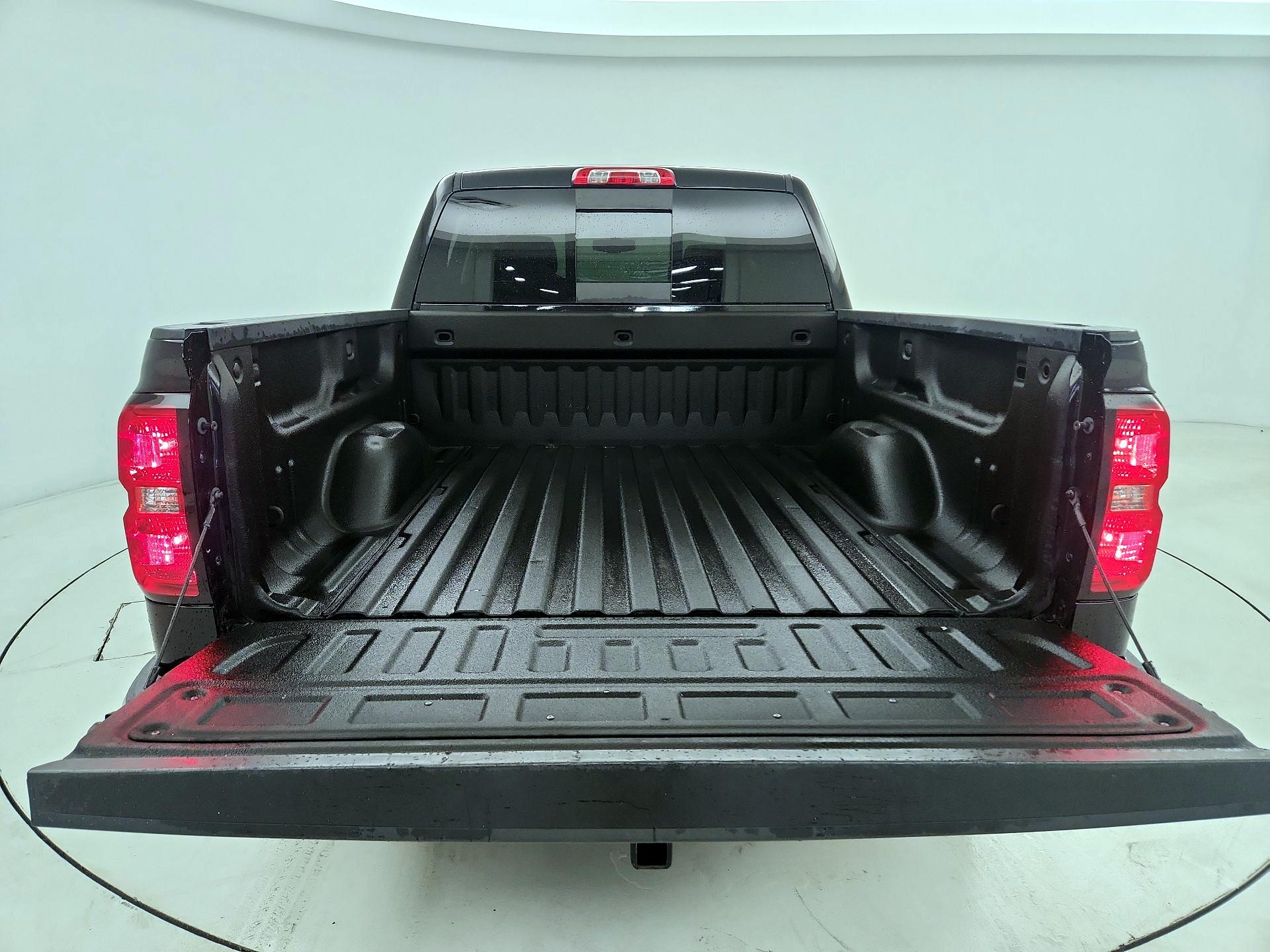 Thumbnail: 2017 Chevrolet Silverado 1500 - 16