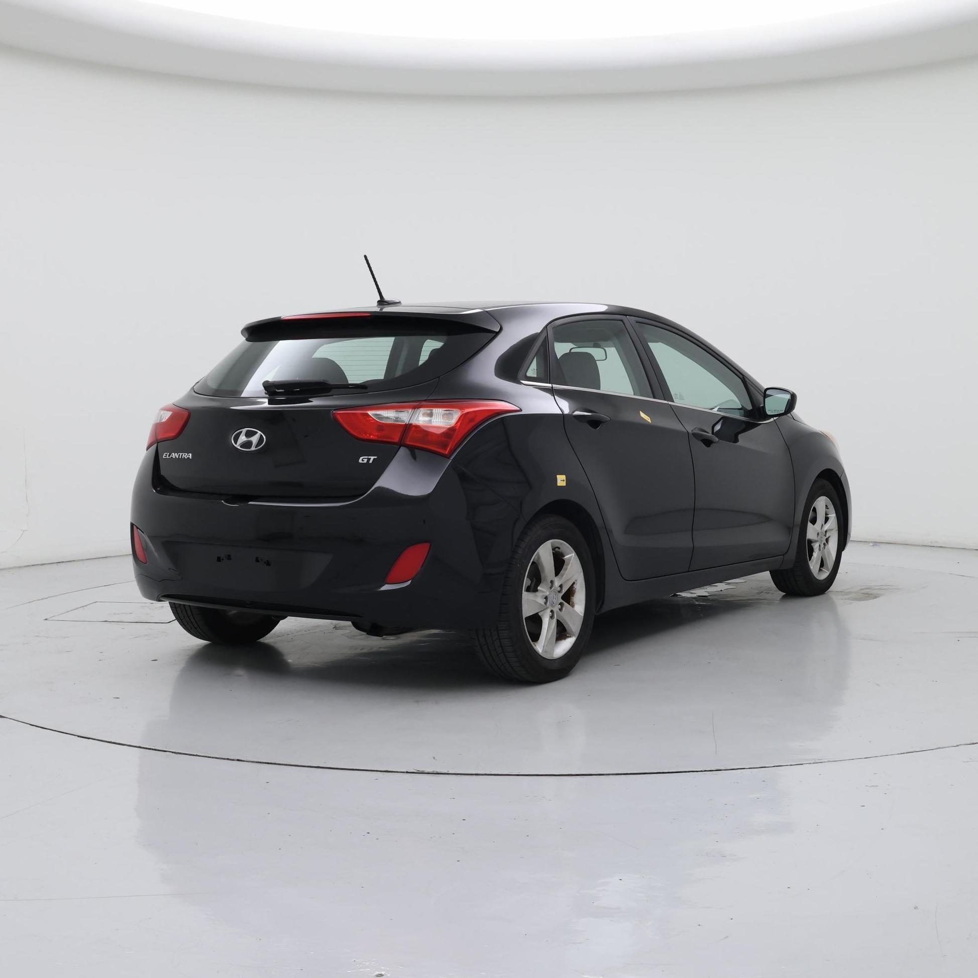 Thumbnail: 2016 Hyundai Elantra - 8