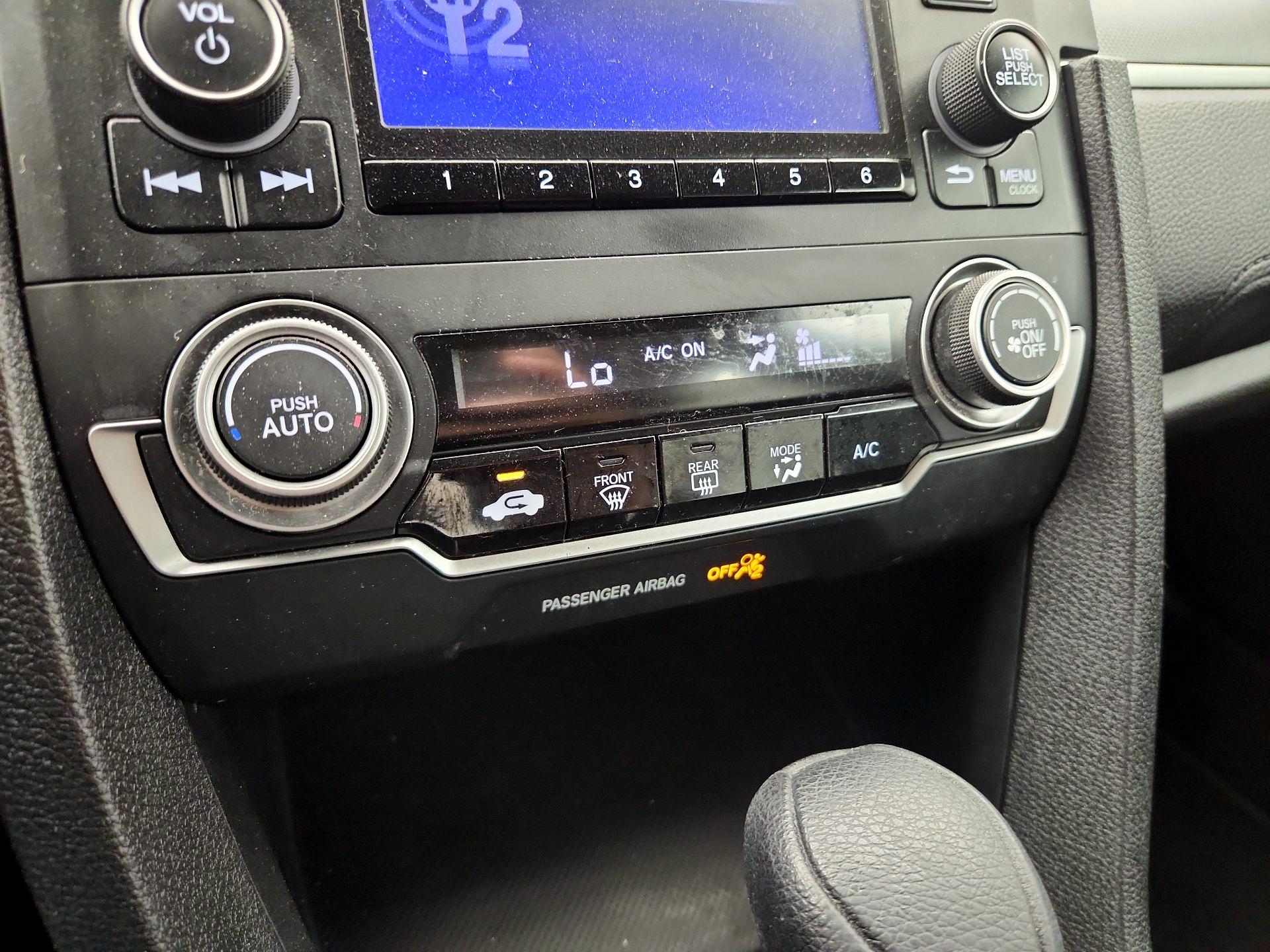 Thumbnail: 2016 Honda Civic - 16