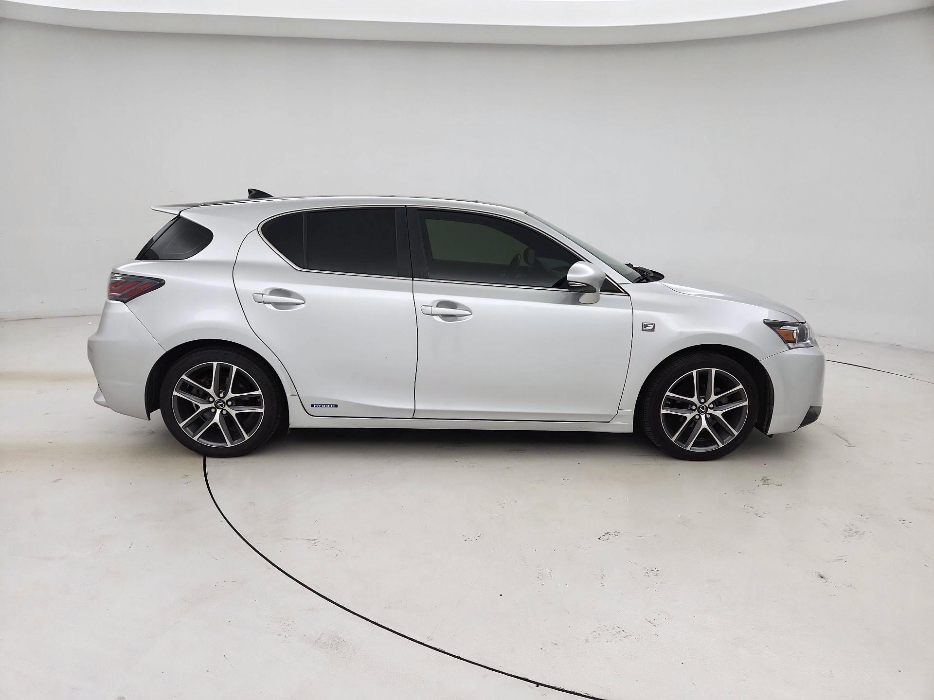 Thumbnail: 2014 Lexus CT - 4