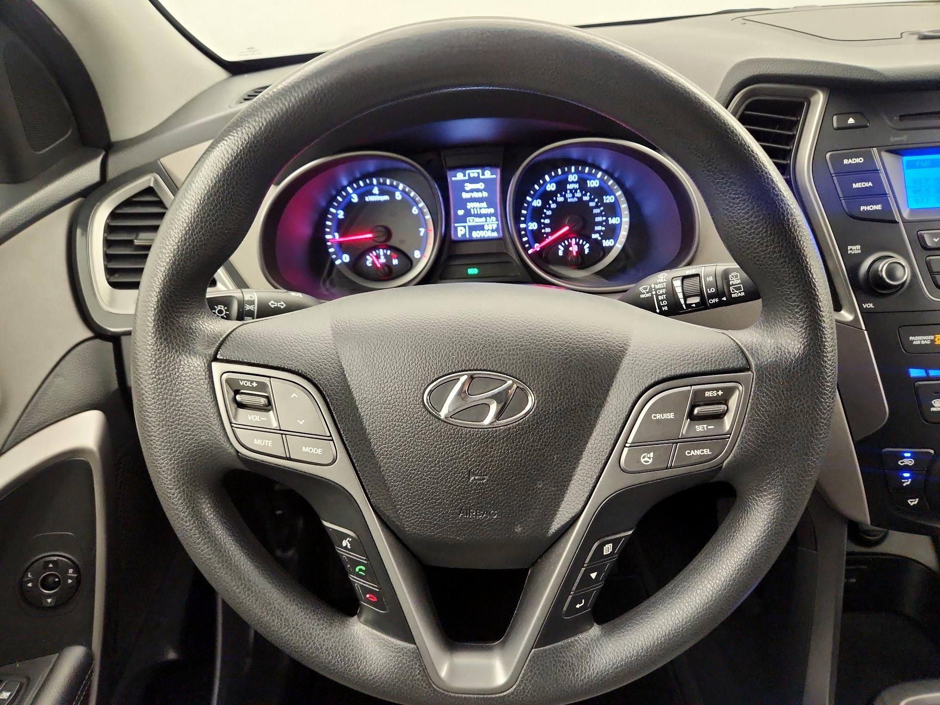 Thumbnail: 2016 Hyundai Santa Fe - 10