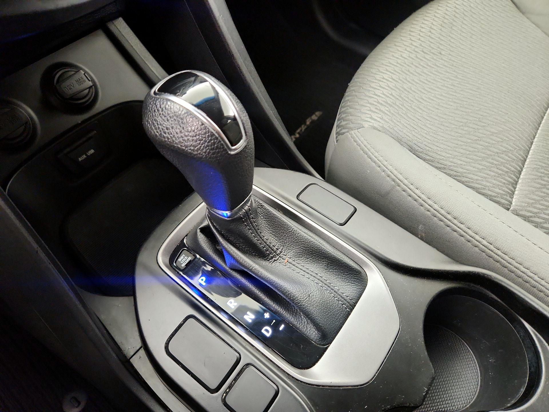 Thumbnail: 2016 Hyundai Santa Fe - 15