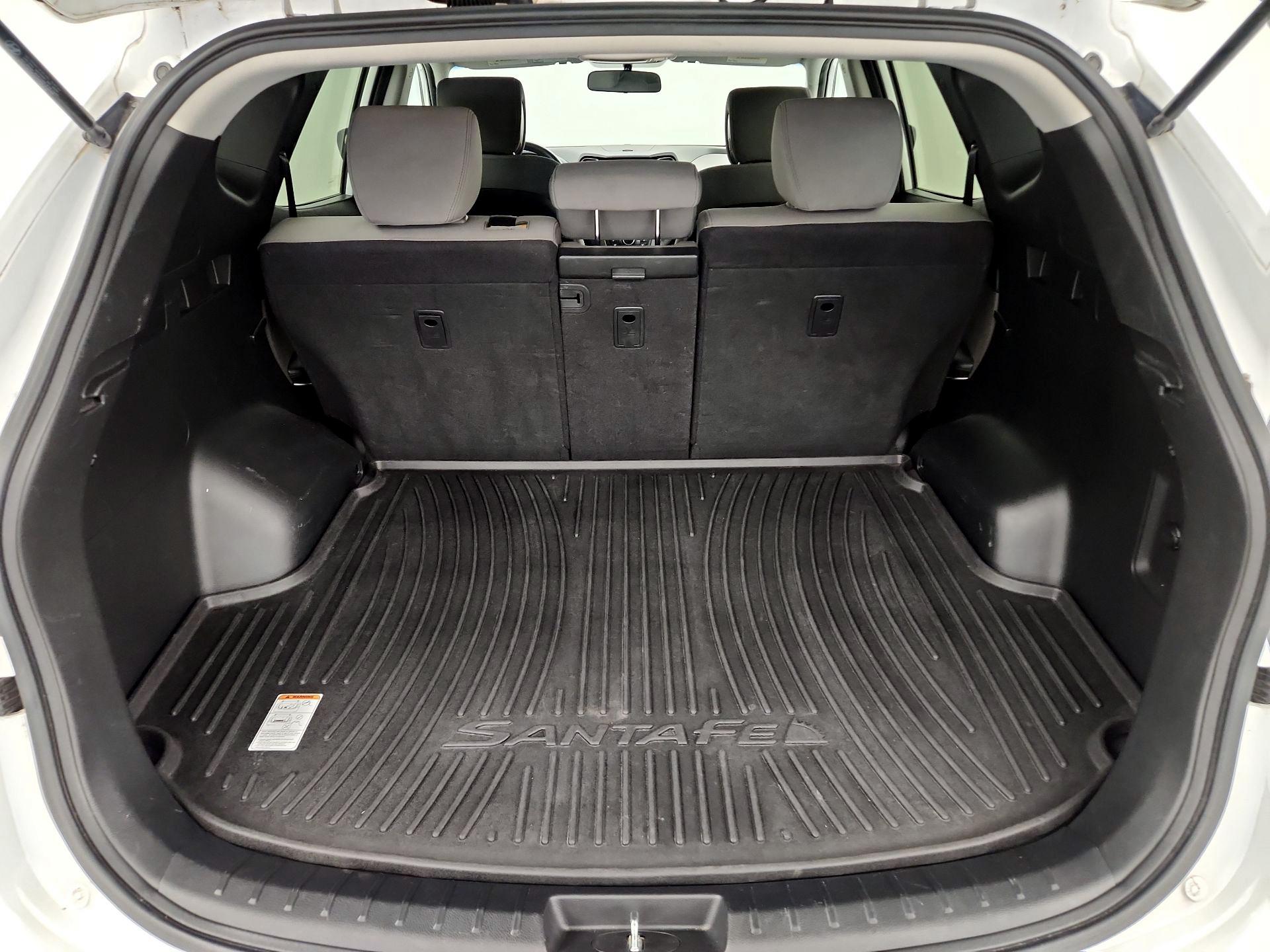 Thumbnail: 2016 Hyundai Santa Fe - 16