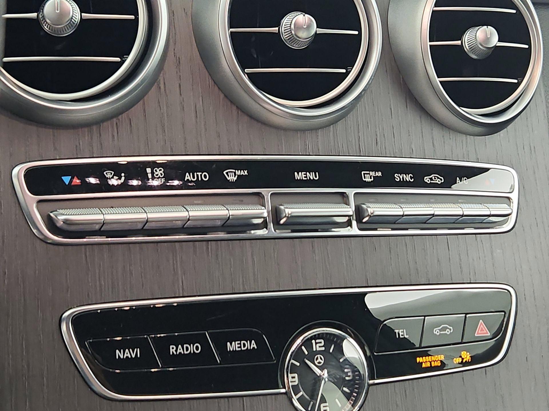 Thumbnail: 2021 Mercedes-Benz C-Class - 16