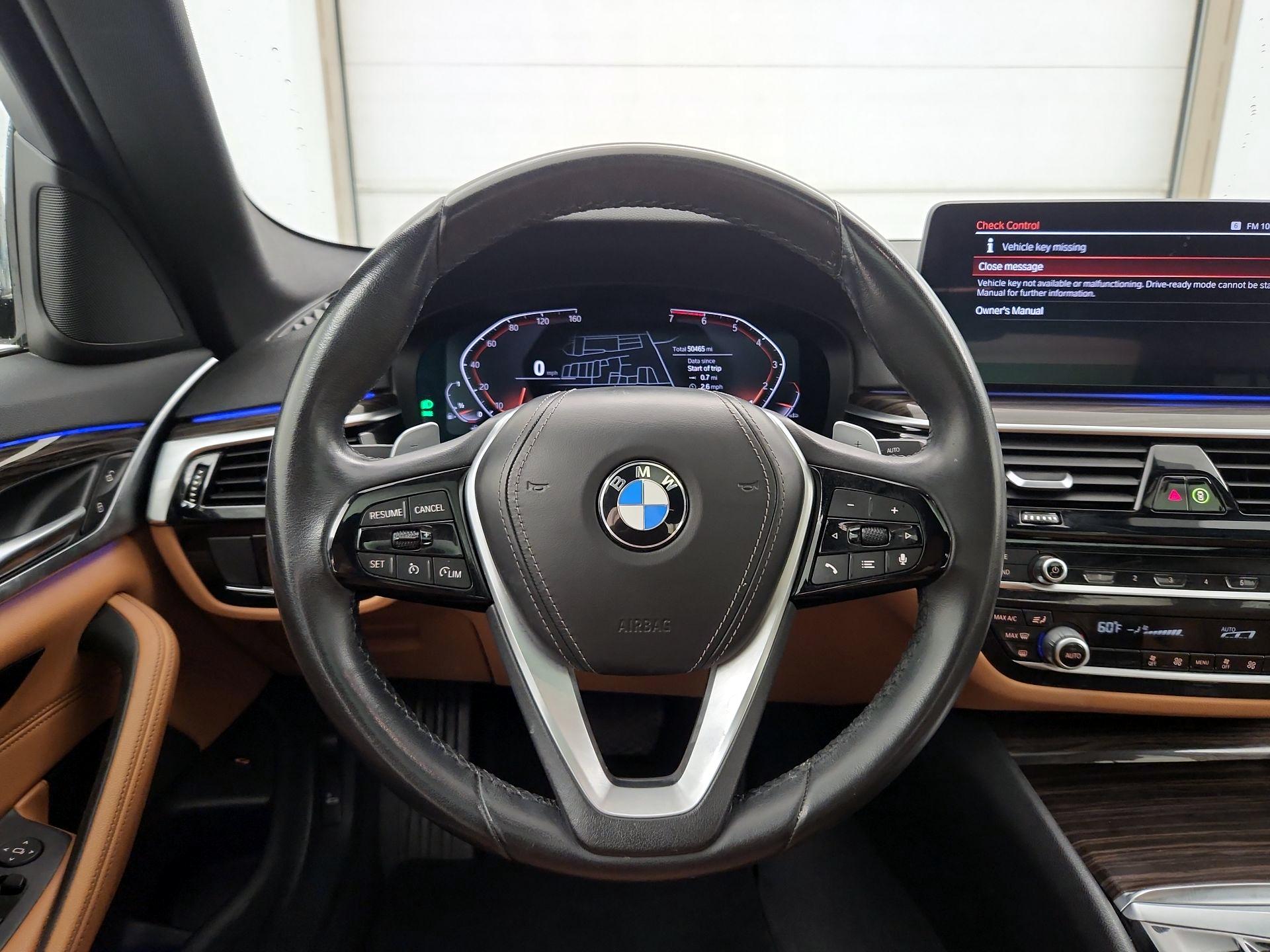 Thumbnail: 2022 BMW 5 Series - 10