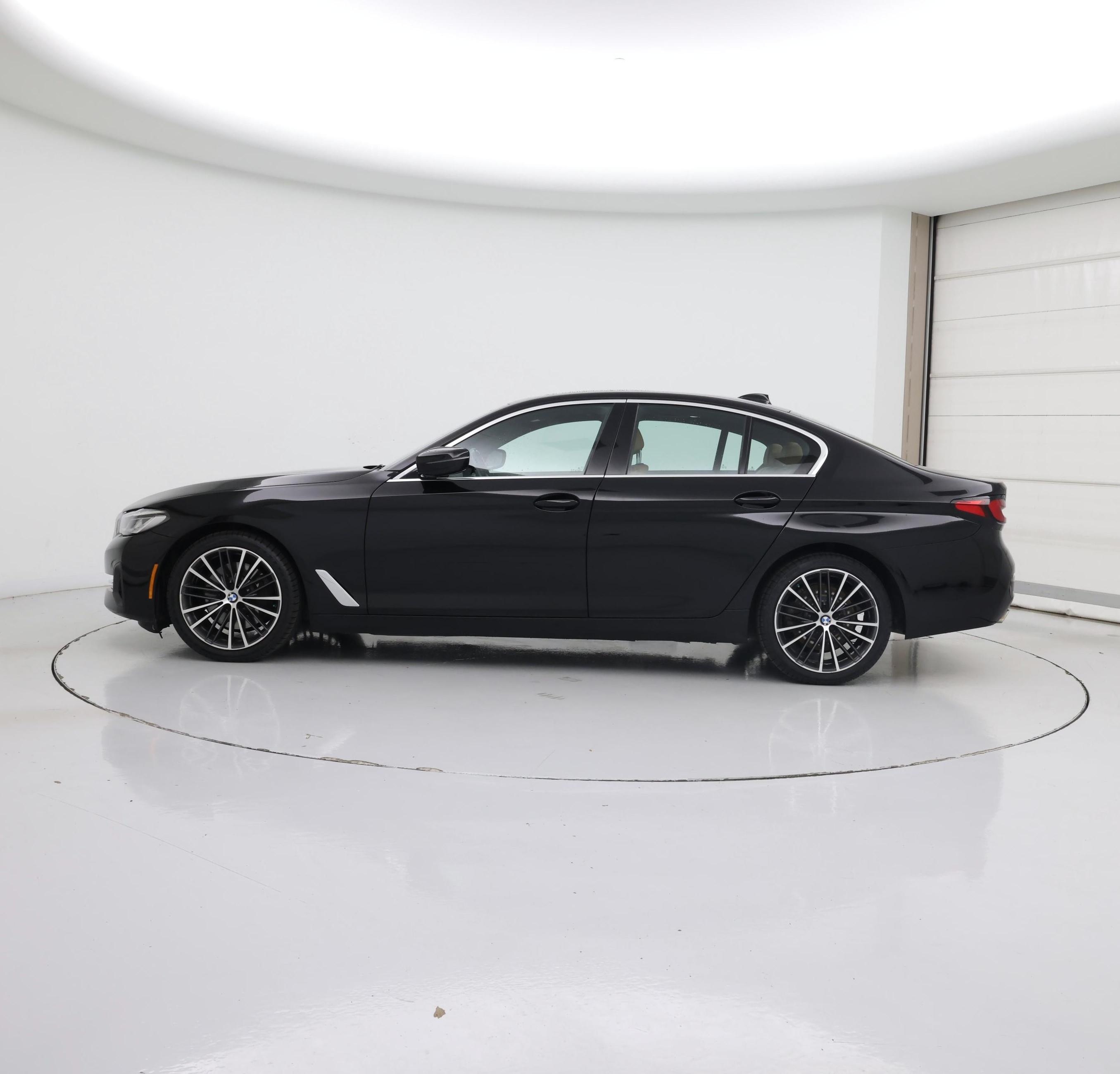 Thumbnail: 2022 BMW 5 Series - 3