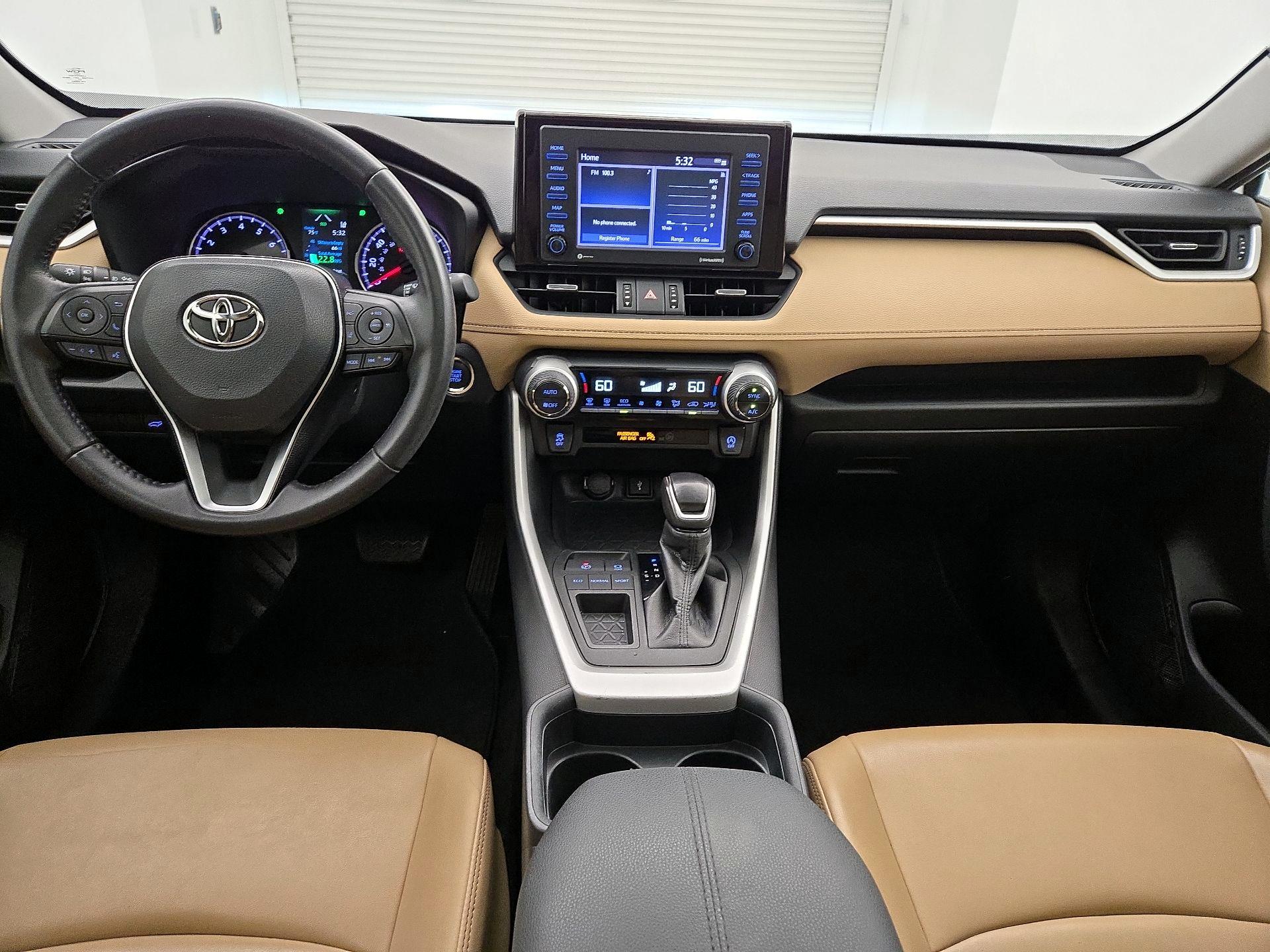 Thumbnail: 2020 Toyota RAV4 - 9
