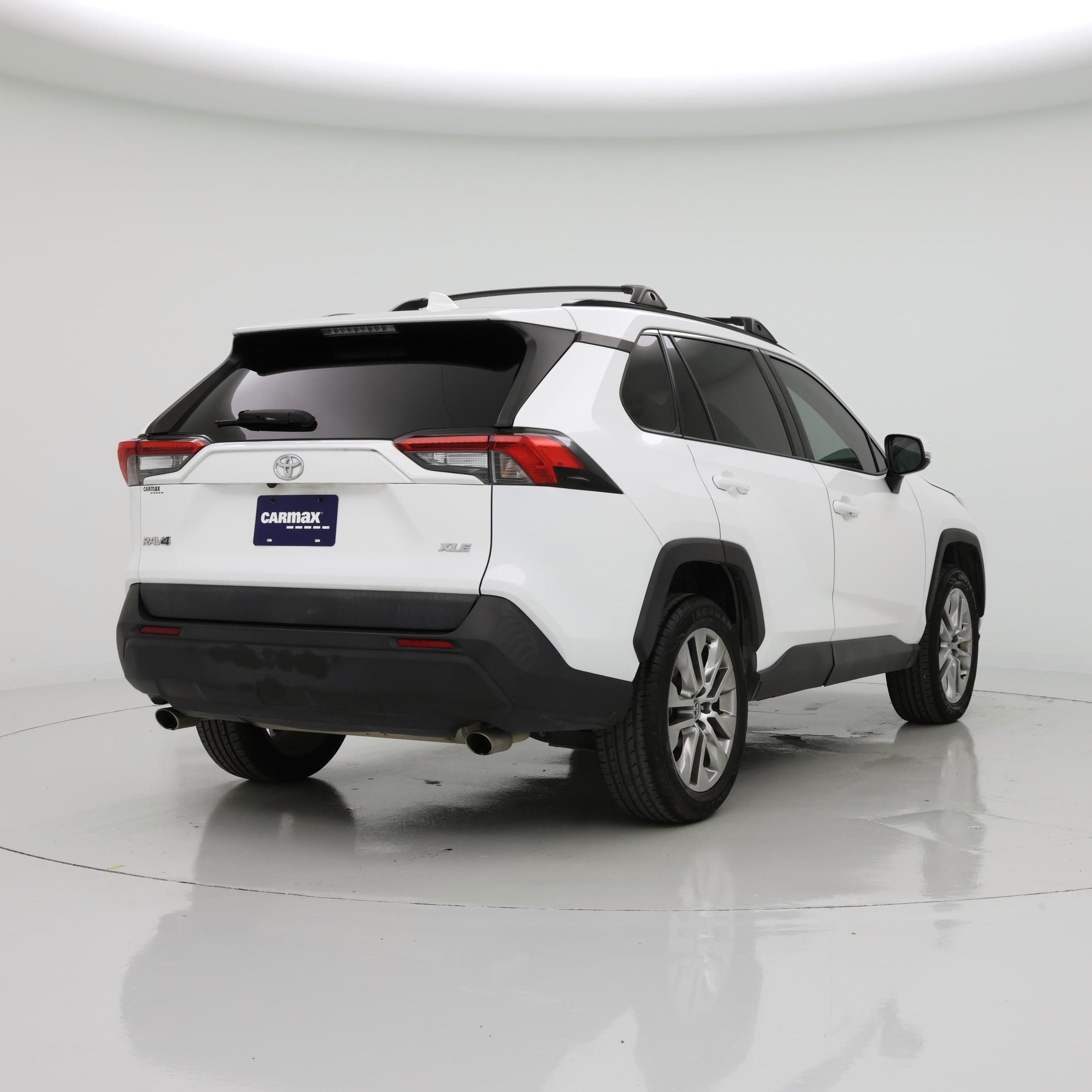 Thumbnail: 2020 Toyota RAV4 - 8