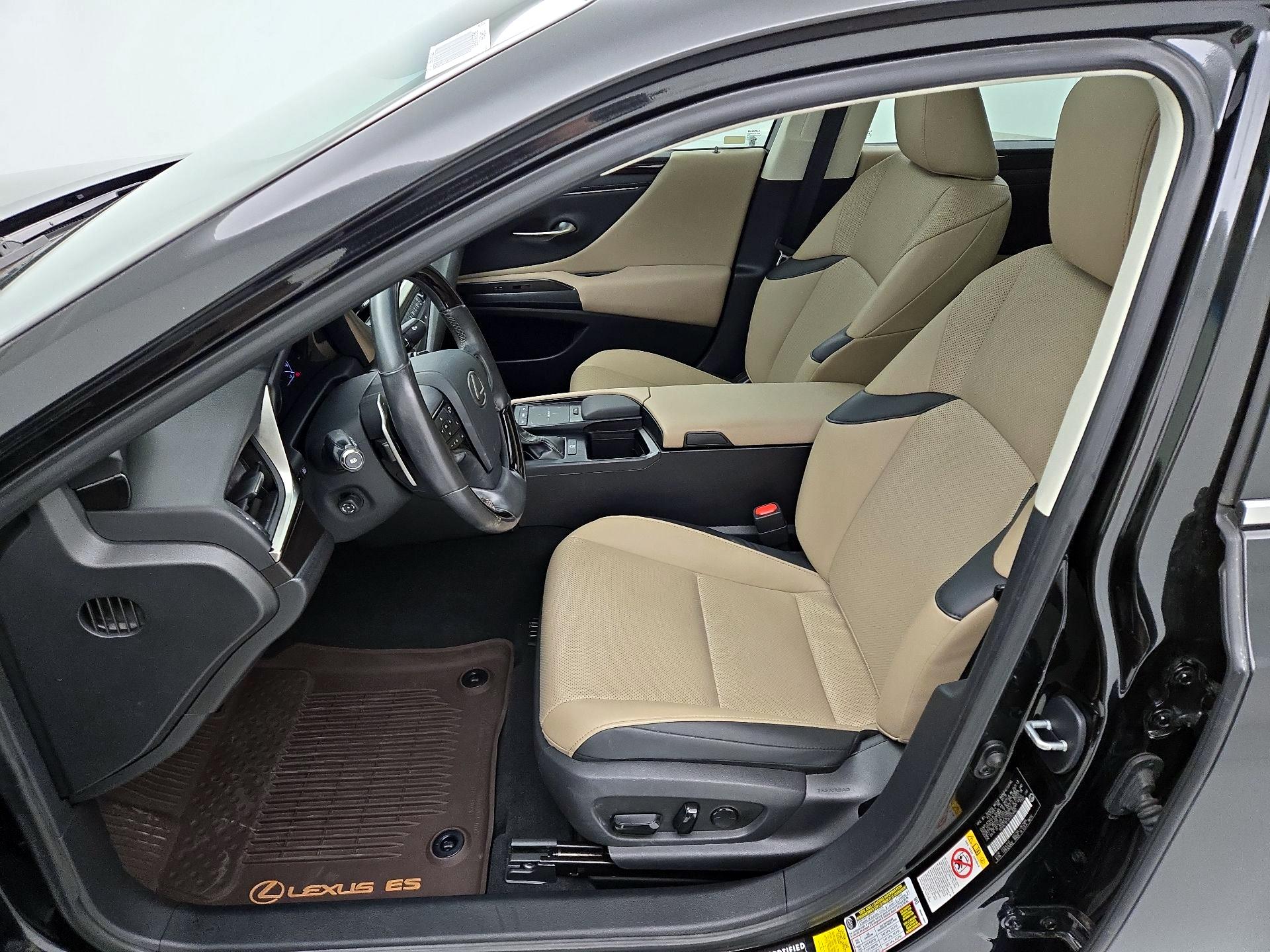 Thumbnail: 2019 Lexus ES - 11