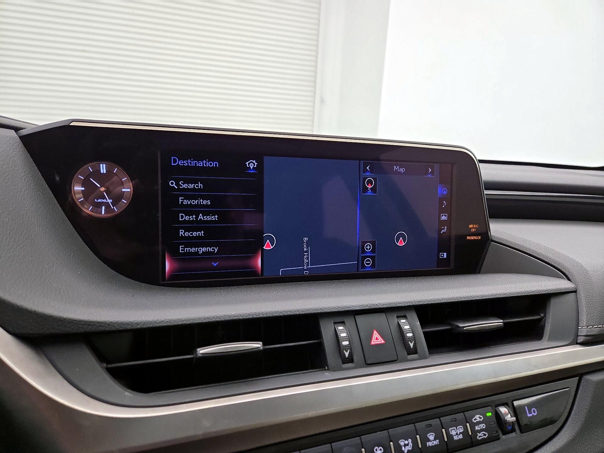 Thumbnail: 2019 Lexus ES - 14
