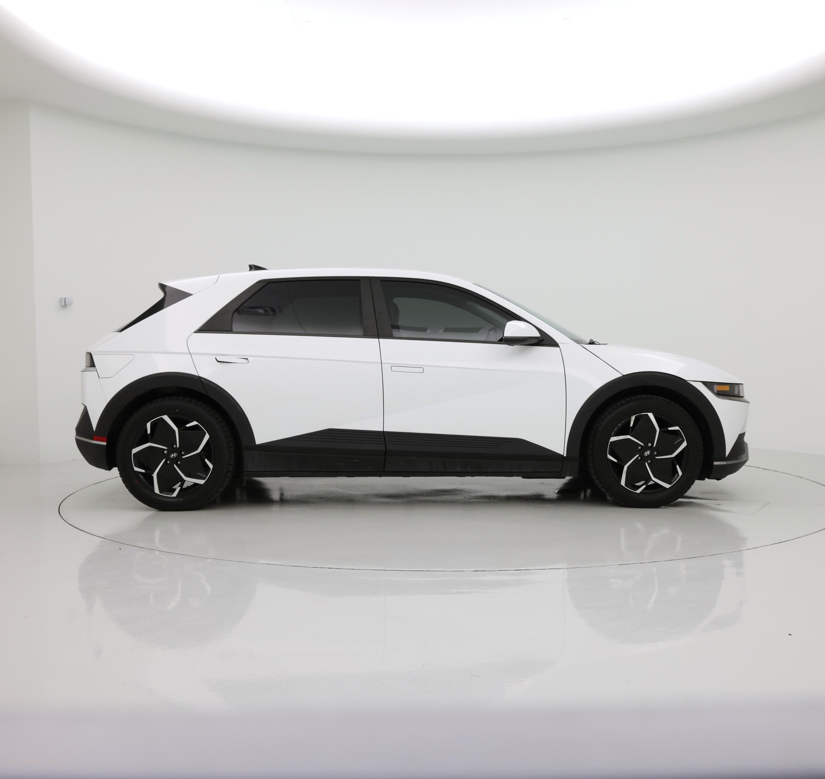 Thumbnail: 2022 Hyundai Ioniq 5 - 7