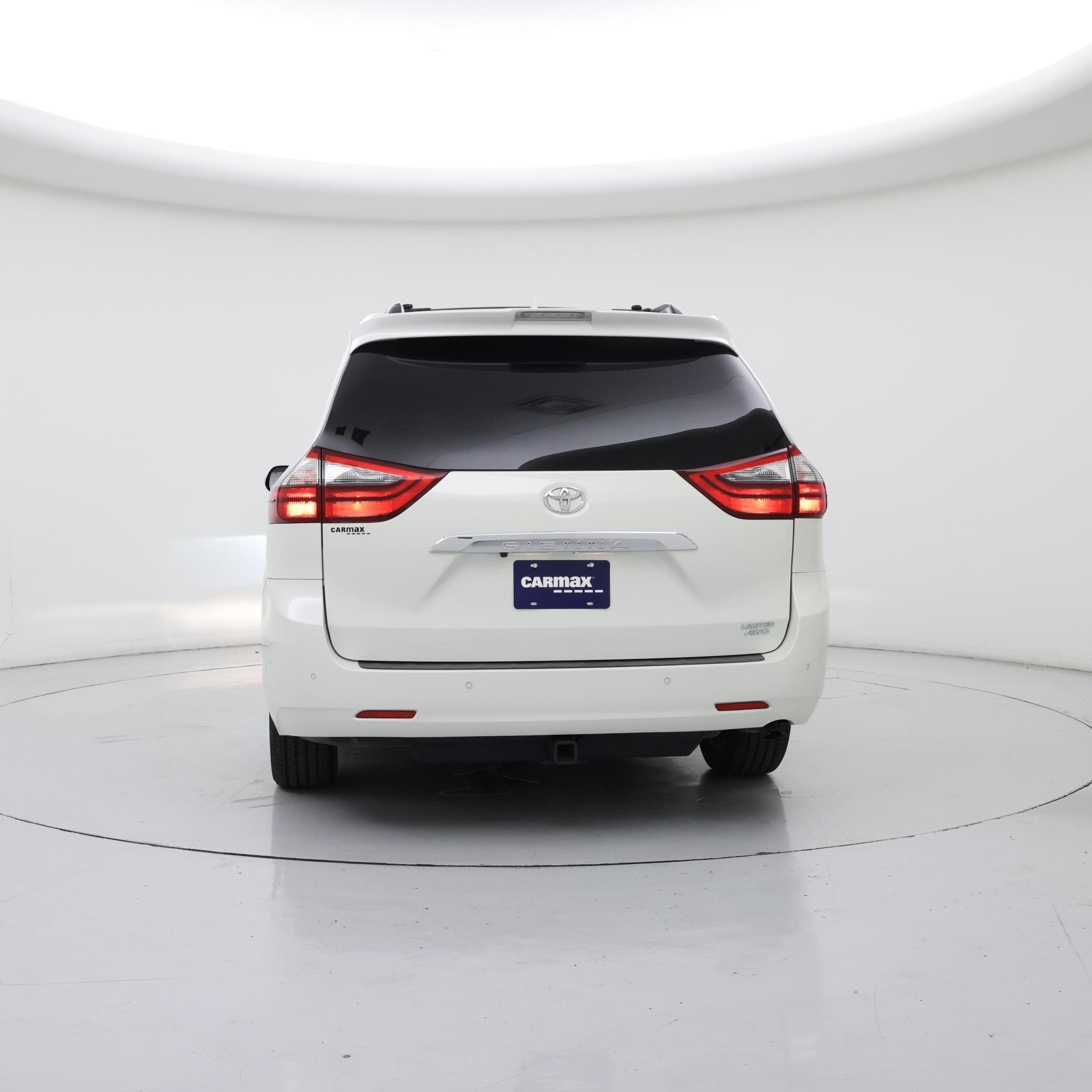Thumbnail: 2020 Toyota Sienna - 6