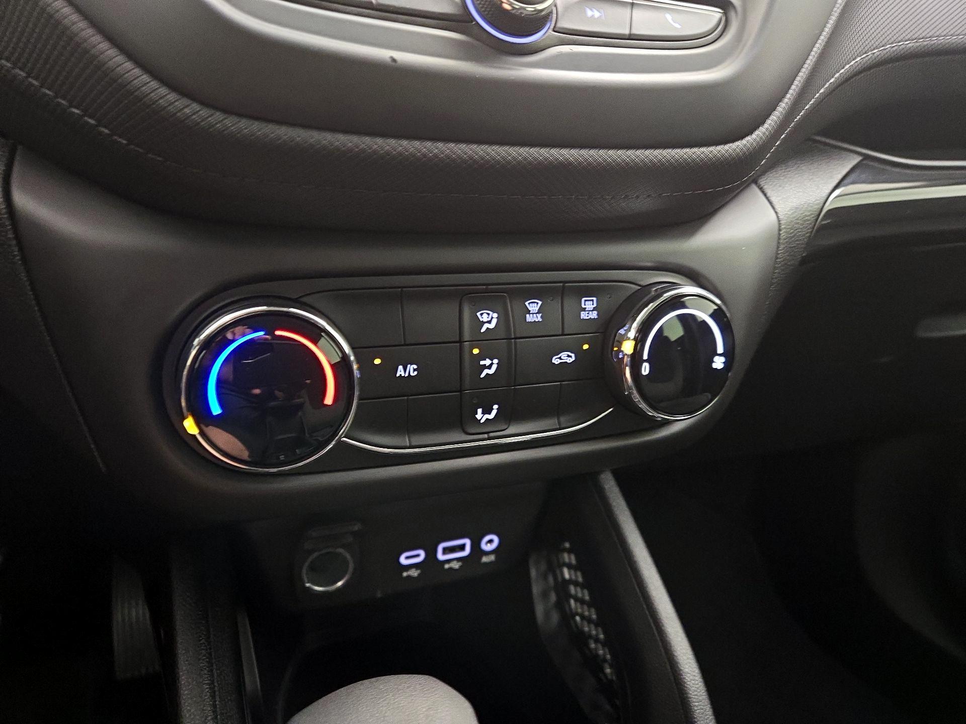 Thumbnail: 2021 Chevrolet TrailBlazer - 16