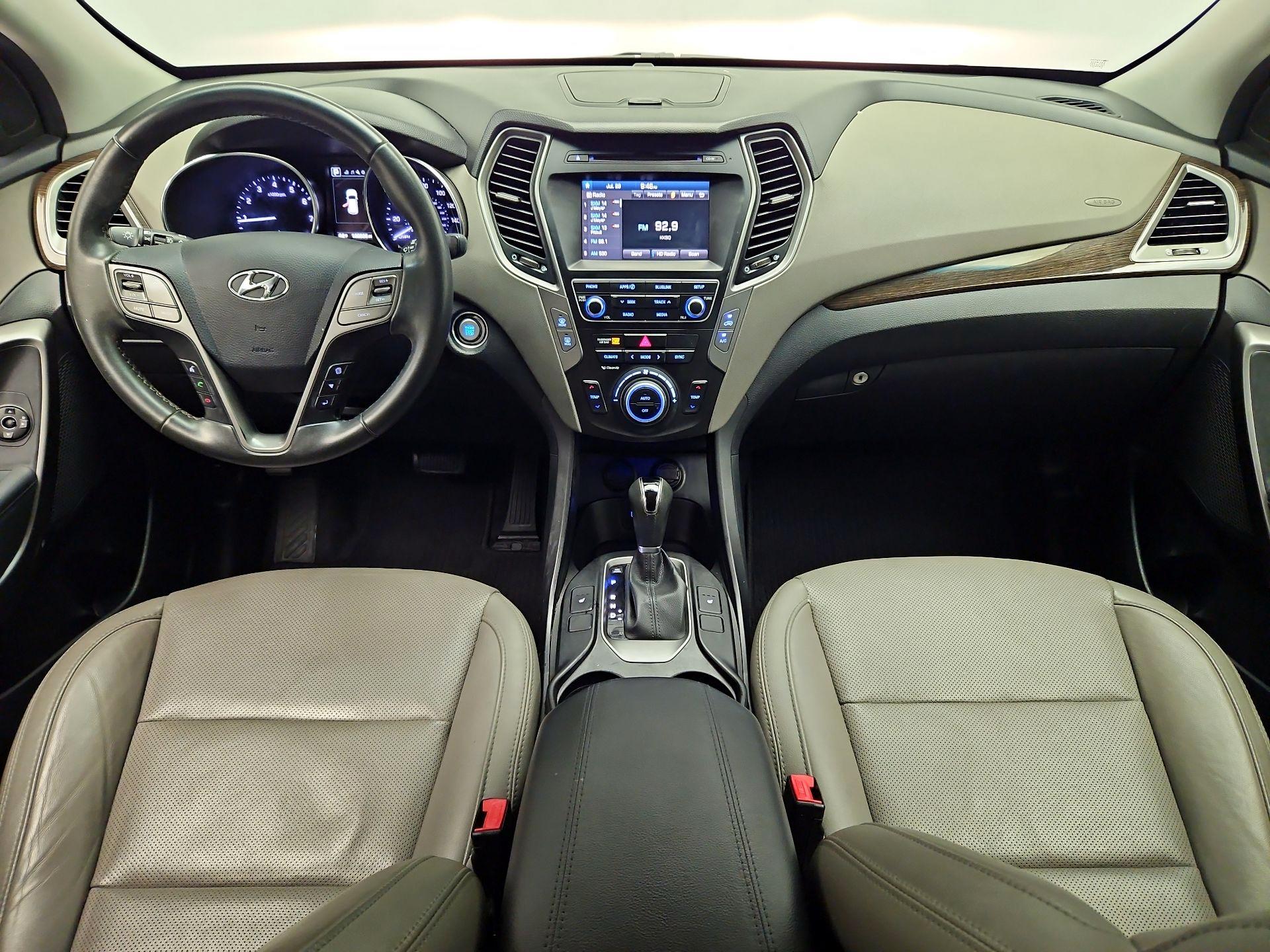 Thumbnail: 2017 Hyundai Santa Fe - 9