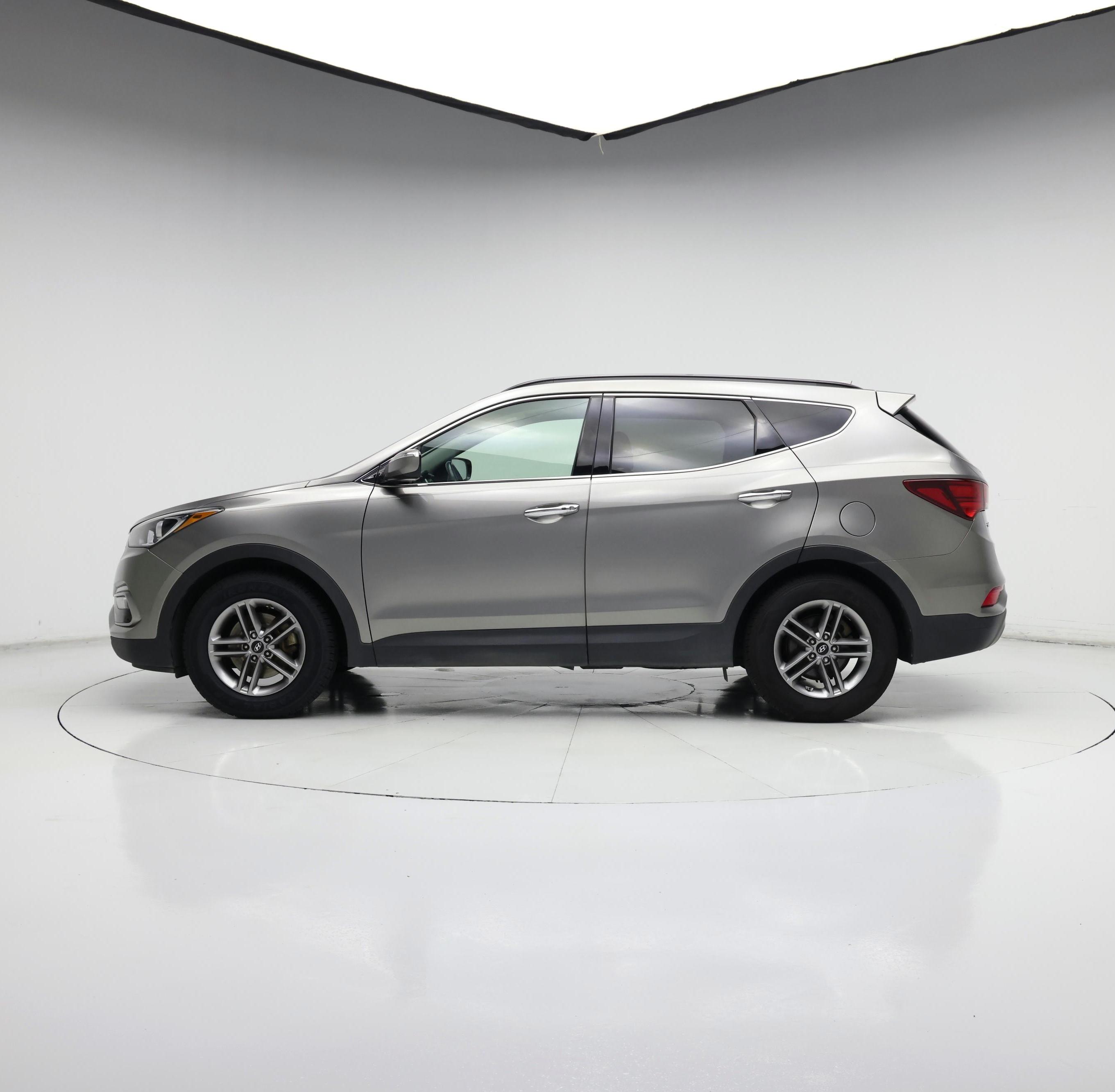 Thumbnail: 2017 Hyundai Santa Fe - 3