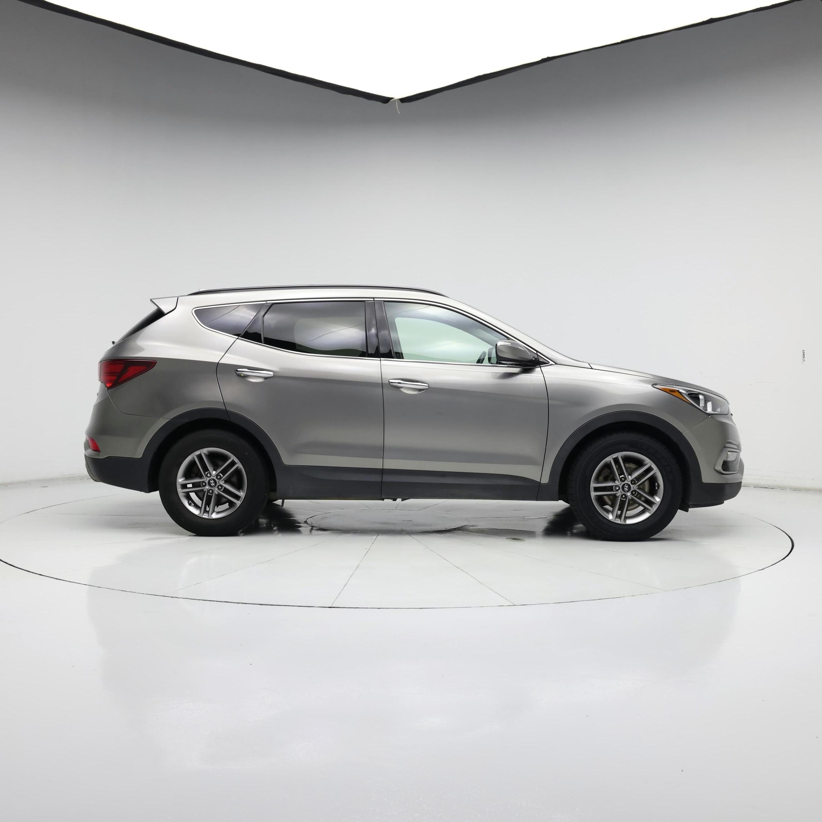 Thumbnail: 2017 Hyundai Santa Fe - 7
