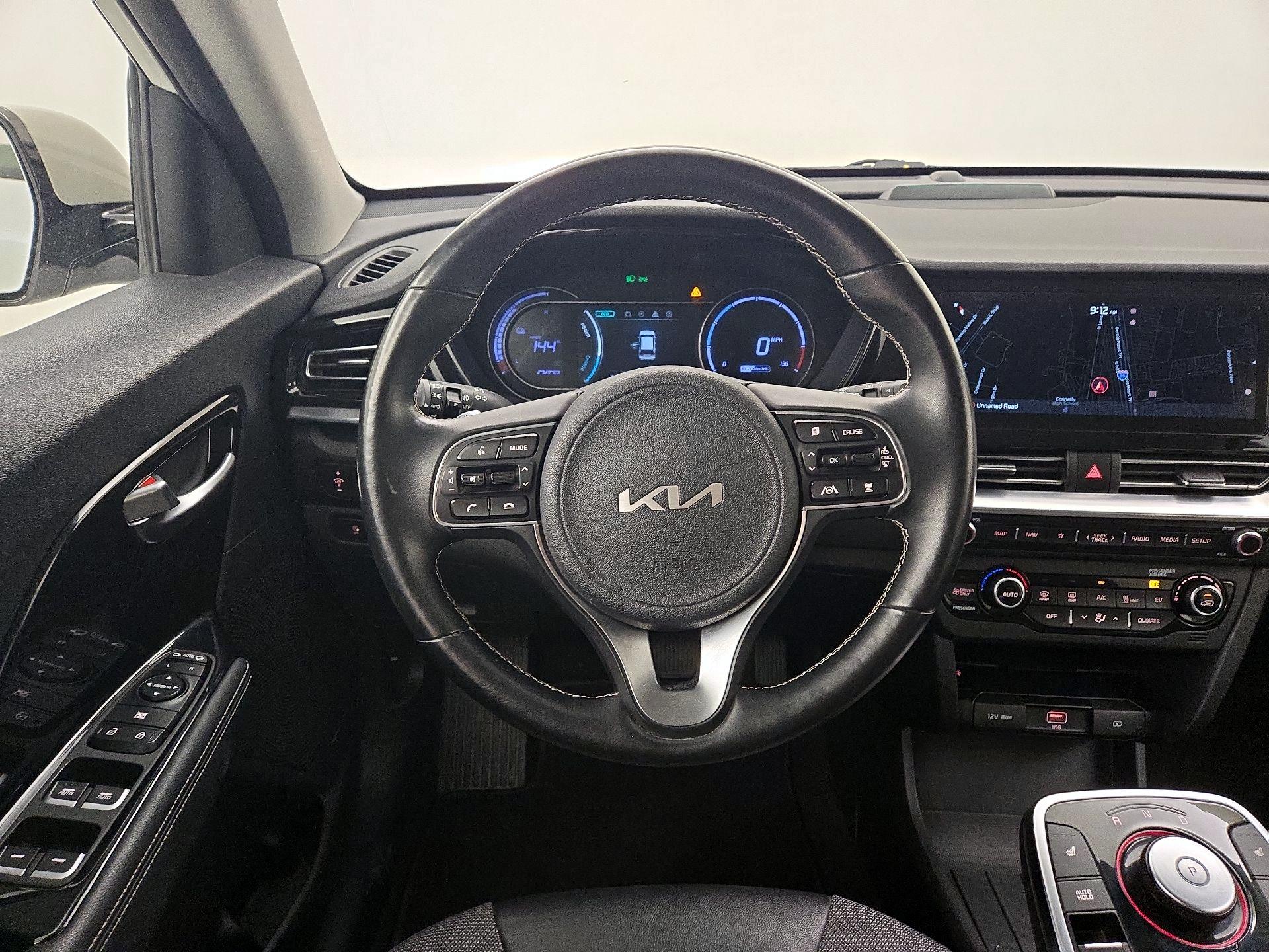 Thumbnail: 2022 Kia Niro - 10