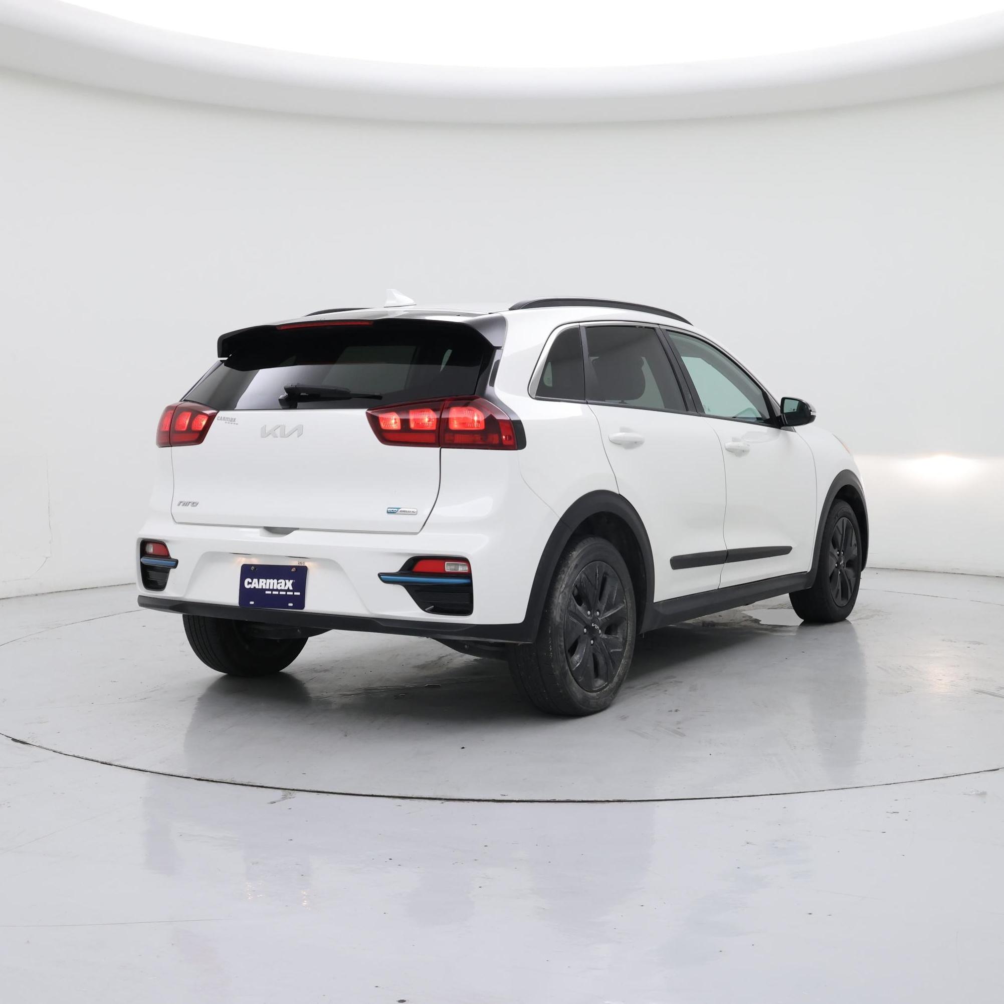 Thumbnail: 2022 Kia Niro - 8